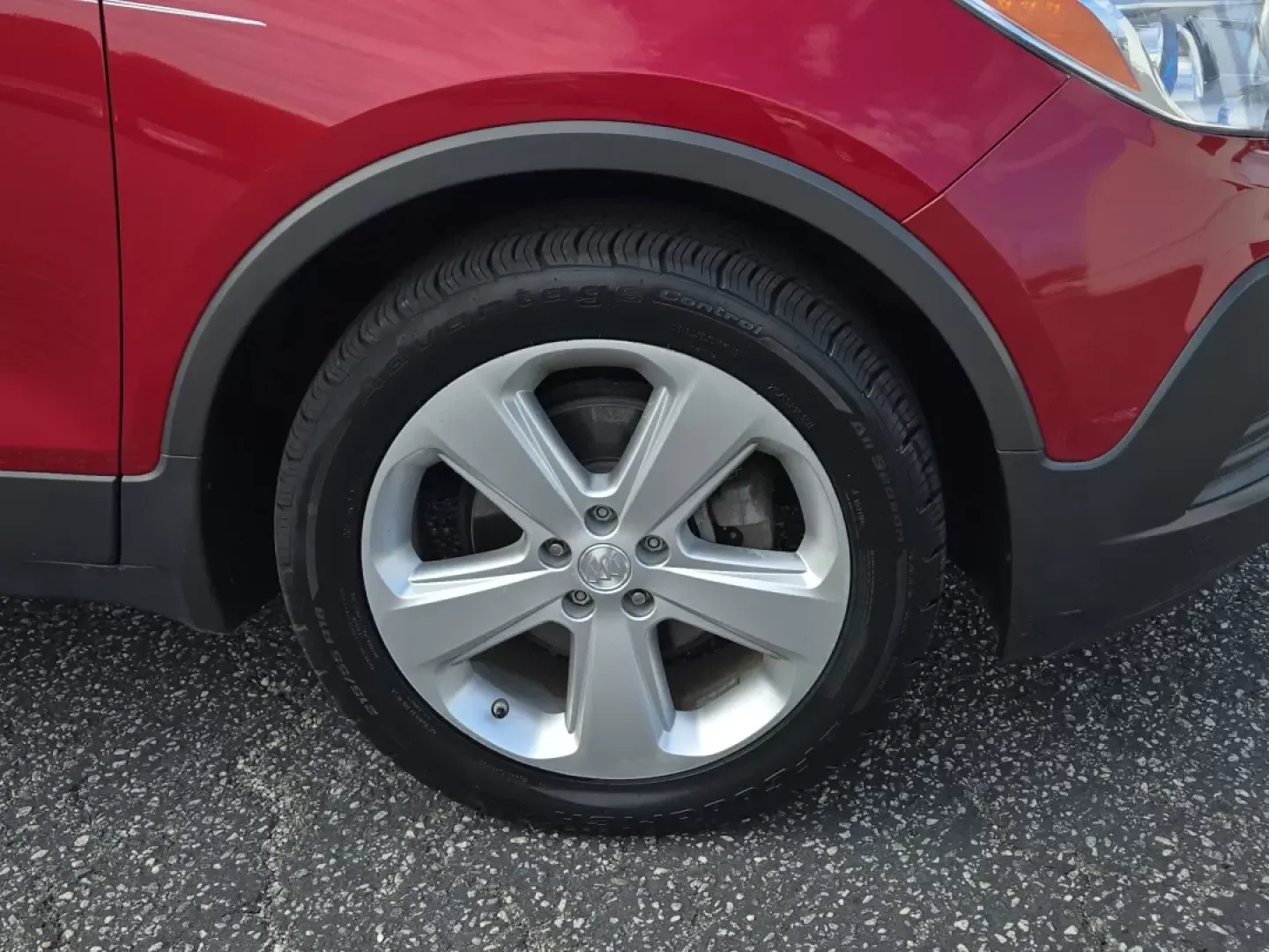 2016 /Ebony Buick Encore (KL4CJASB9GB) with an Other engine, located at 3959 U.S. 80 W, Phenix City, AL, 36870, (334) 297-4885, 32.469296, -85.135185 - Experience the perfect blend of style, comfort, and versatility with the stunning 2016 Buick Encore, now available at Gils Auto in Phenix City, AL. Whether you're a growing family looking for a reliable SUV, a commuter needing a fuel-efficient vehicle, or someone ready for weekend adventures, this E - Photo#2