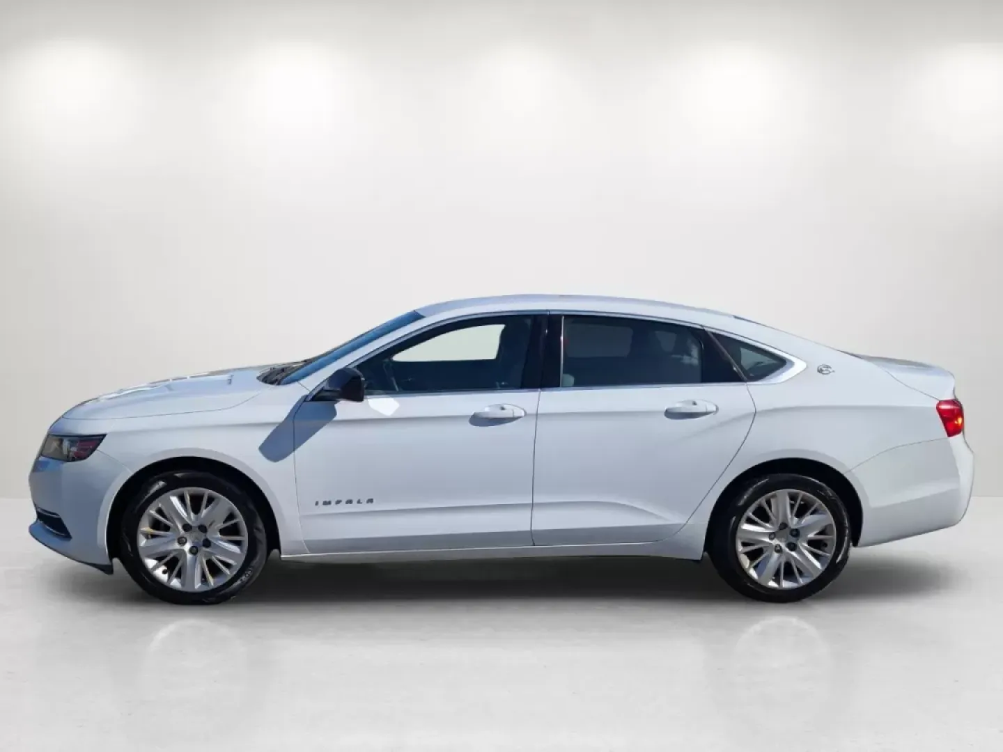 2016 /Jet Black/Dark Titanium Chevrolet Impala LS (2G11X5SA5G9) with an Other engine, located at 3959 U.S. 80 W, Phenix City, AL, 36870, (334) 297-4885, 32.469296, -85.135185 - **Discover the Perfect Family Sedan: 2016 Chevrolet Impala at Gils Auto - Phenix City**<br /> <br /> Are you searching for a reliable sedan that combines style, comfort, and performance for your family? Look no further! At Gils Auto, located at 3959 U.S. 80 W, Phenix City, AL, we are proud to presen - Photo#8