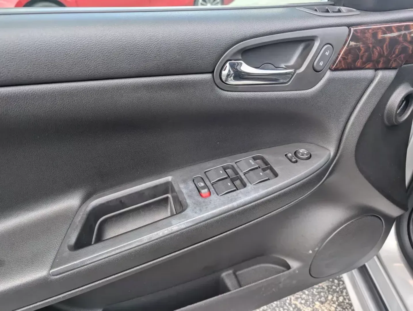 2016 /Ebony Chevrolet Impala Limited LS (2G1WA5E37G1) with an Other engine, located at 1430 Gateway Drive, Opelika, AL, 36801, (334) 239-0944, 32.637871, -85.409790 - **Discover the Perfect Companion for Every Journey: 2016 Chevrolet Impala Limited at Gils Auto in Opelika, AL!**<br /> <br /> Are you in search of a reliable sedan that seamlessly fits into your busy lifestyle? Look no further than this stunning 2016 Chevrolet Impala Limited, available now at Gils A - Photo#8