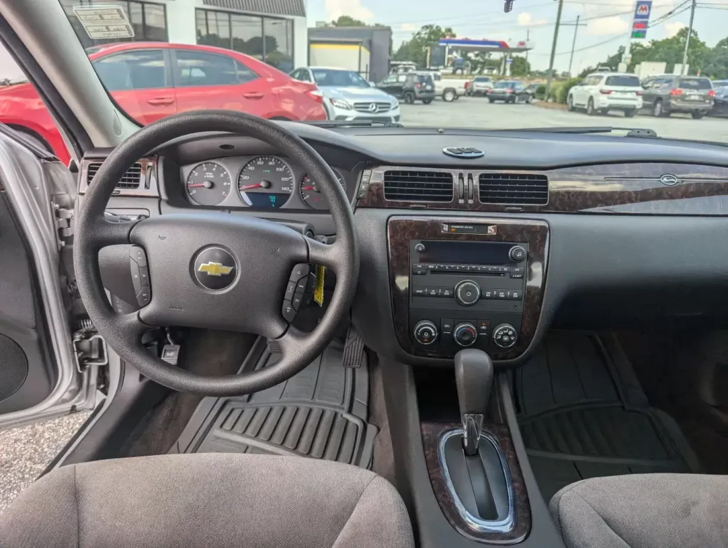 2016 /Ebony Chevrolet Impala Limited LS (2G1WA5E37G1) with an Other engine, located at 1430 Gateway Drive, Opelika, AL, 36801, (334) 239-0944, 32.637871, -85.409790 - **Discover the Perfect Companion for Every Journey: 2016 Chevrolet Impala Limited at Gils Auto in Opelika, AL!**<br /> <br /> Are you in search of a reliable sedan that seamlessly fits into your busy lifestyle? Look no further than this stunning 2016 Chevrolet Impala Limited, available now at Gils A - Photo#11