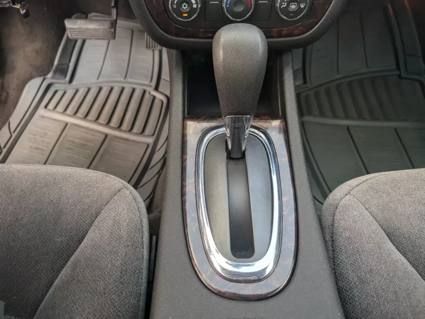 2016 /Ebony Chevrolet Impala Limited LS (2G1WA5E37G1) with an Other engine, located at 1430 Gateway Drive, Opelika, AL, 36801, (334) 239-0944, 32.637871, -85.409790 - **Discover the Perfect Companion for Every Journey: 2016 Chevrolet Impala Limited at Gils Auto in Opelika, AL!**<br /> <br /> Are you in search of a reliable sedan that seamlessly fits into your busy lifestyle? Look no further than this stunning 2016 Chevrolet Impala Limited, available now at Gils A - Photo#13