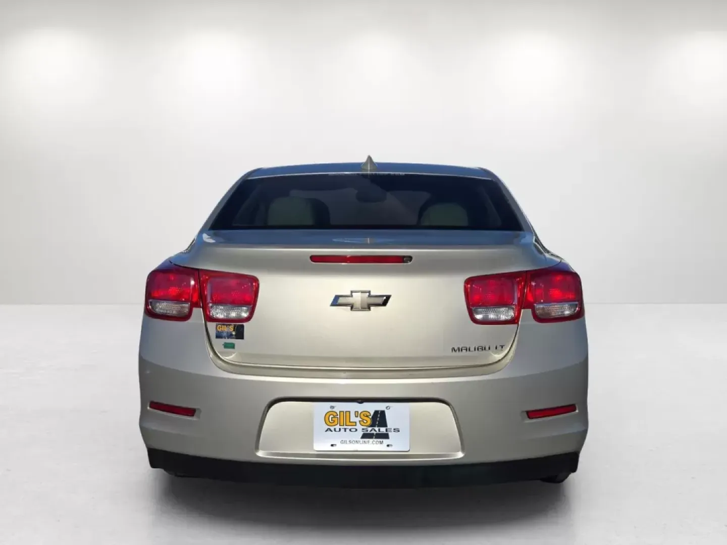 2016 /Cocoa/Light Neutral Chevrolet Malibu Limited LT (1G11C5SA8GF) with an Other engine, located at 1430 Gateway Drive, Opelika, AL, 36801, (334) 239-0944, 32.637871, -85.409790 - Discover the perfect blend of style, comfort, and reliability with our 2016 Chevrolet Malibu Limited, available now at Gils Auto your trusted Buy Here Pay Here dealership located at 5115 14th Ave., Columbus, GA 31904. Nestled in the heart of Columbus, this sedan is not just a mode of transportation - Photo#6