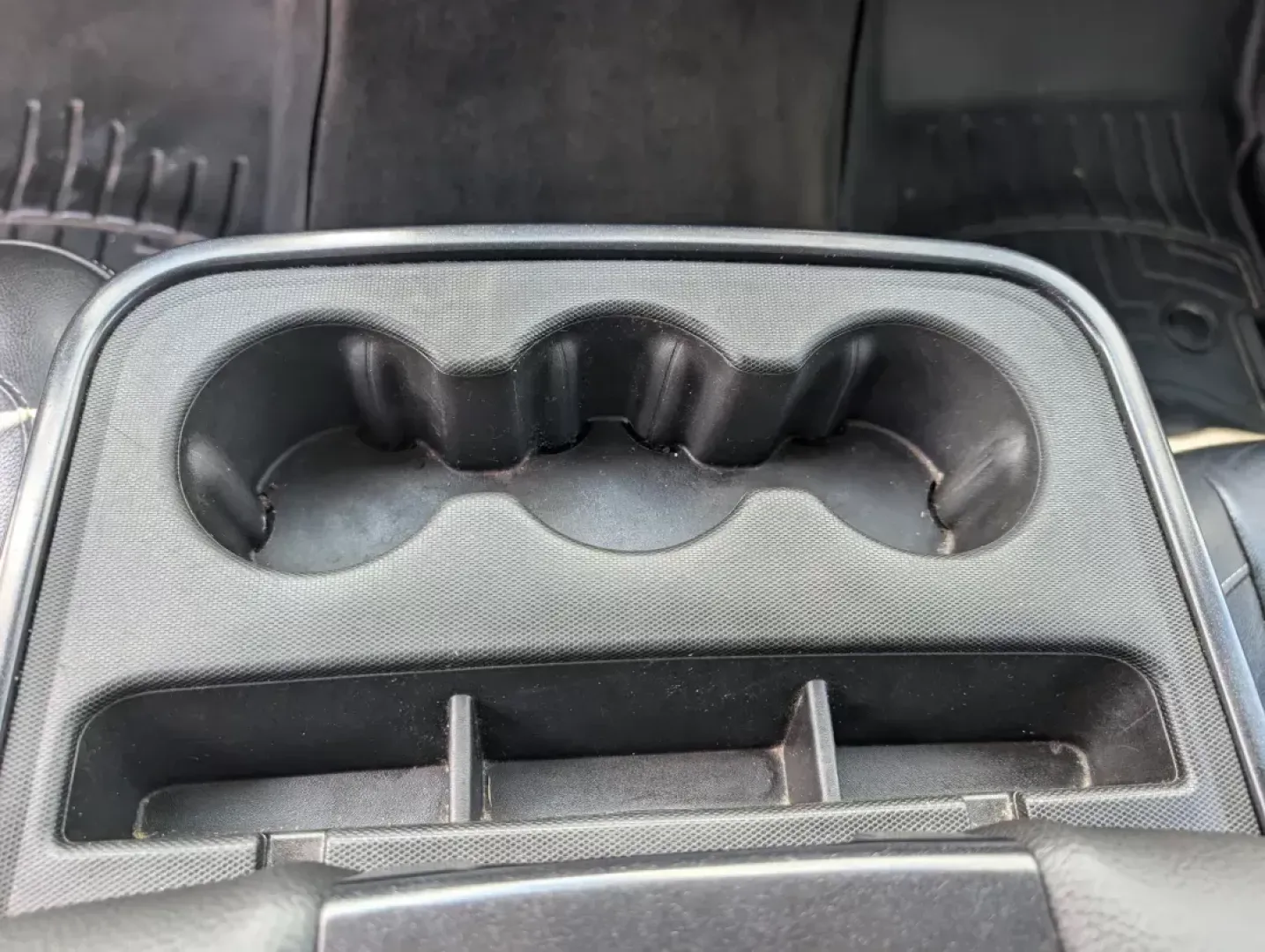 2016 /Jet Black Chevrolet Silverado 1500 LT (3GCUKRECXGG) with an Other engine, located at 3959 U.S. 80 W, Phenix City, AL, 36870, (334) 297-4885, 32.469296, -85.135185 - Discover the ultimate driving experience with this 2016 Chevrolet Silverado 1500 LT, perfect for those who crave adventure and reliability. Whether you're a growing family in need of a spacious and dependable vehicle or a weekend warrior looking to head off the beaten path, this truck has you covere - Photo#13