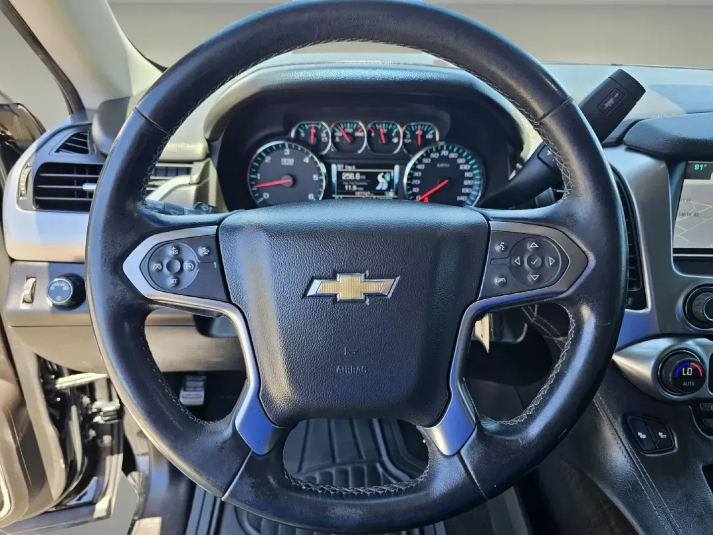 2016 /Jet Black Chevrolet Tahoe LT (1GNSCBKC4GR) with an Gas/Ethanol V8 5.3L/325 engine, 6-Speed Automatic transmission, located at 521 Old Farm Lane Rd, Prattville, AL, 36066, (334) 325-1505, 32.482460, -86.416367 - 2016 Chevrolet Tahoe LT - Photo#11