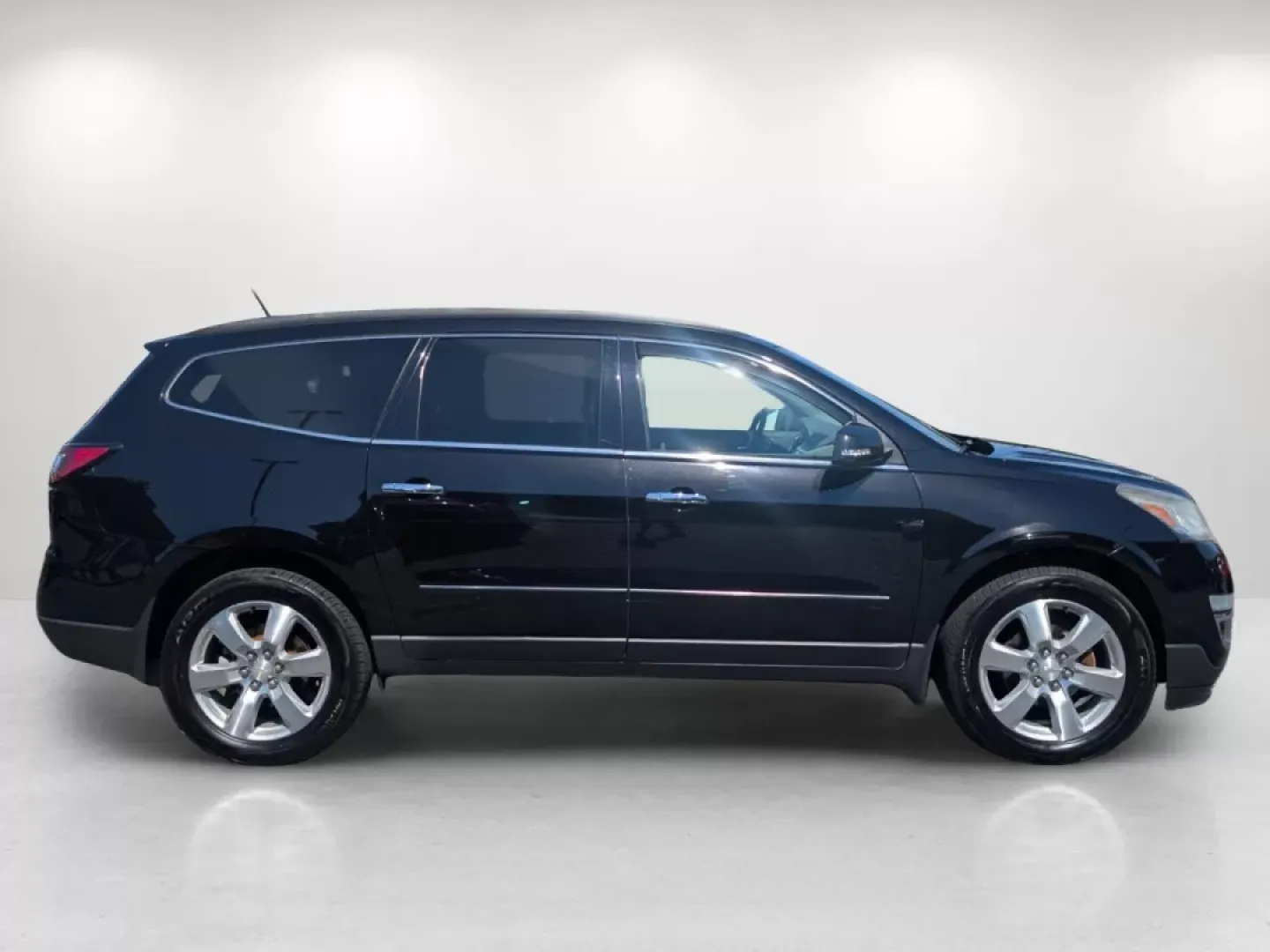 2016 /Dark Titanium/Light Titanium Chevrolet Traverse LTZ (1GNKRJKD2GJ) with an Other engine, located at 521 Old Farm Lane Rd, Prattville, AL, 36066, (334) 325-1505, 32.482460, -86.416367 - **Adventure Awaits: Discover Your Family-Friendly 2016 Chevrolet Traverse LTZ at Gils Auto in Phenix City, AL!**<br /> <br /> Are you in search of the perfect SUV that balances family comfort with powerful performance? Look no further than this stunning 2016 Chevrolet Traverse LTZ, now available at - Photo#3