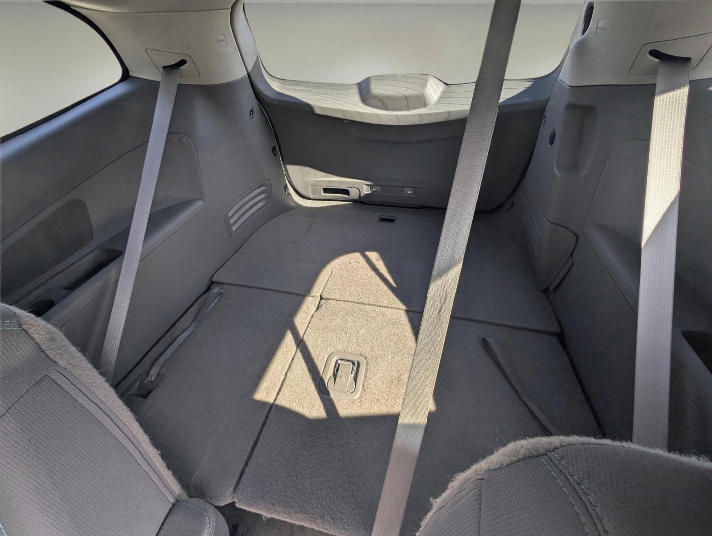2016 /Dark Titanium/Light Titanium Chevrolet Traverse LT (1GNKRHKD5GJ) with an Gas V6 3.6L/217 engine, 6-Speed Automatic transmission, located at 5115 14th Ave., Columbus, GA, 31904, (706) 323-0345, 32.511494, -84.971046 - 2016 Chevrolet Traverse LT - Photo#12