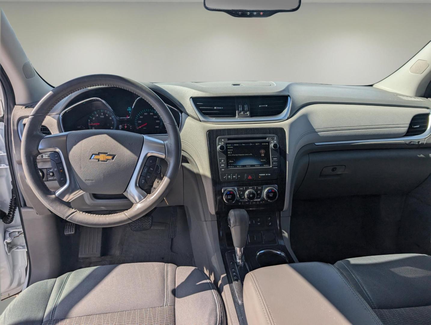 2016 /Dark Titanium/Light Titanium Chevrolet Traverse LT (1GNKRHKD5GJ) with an Gas V6 3.6L/217 engine, 6-Speed Automatic transmission, located at 5115 14th Ave., Columbus, GA, 31904, (706) 323-0345, 32.511494, -84.971046 - 2016 Chevrolet Traverse LT - Photo#13
