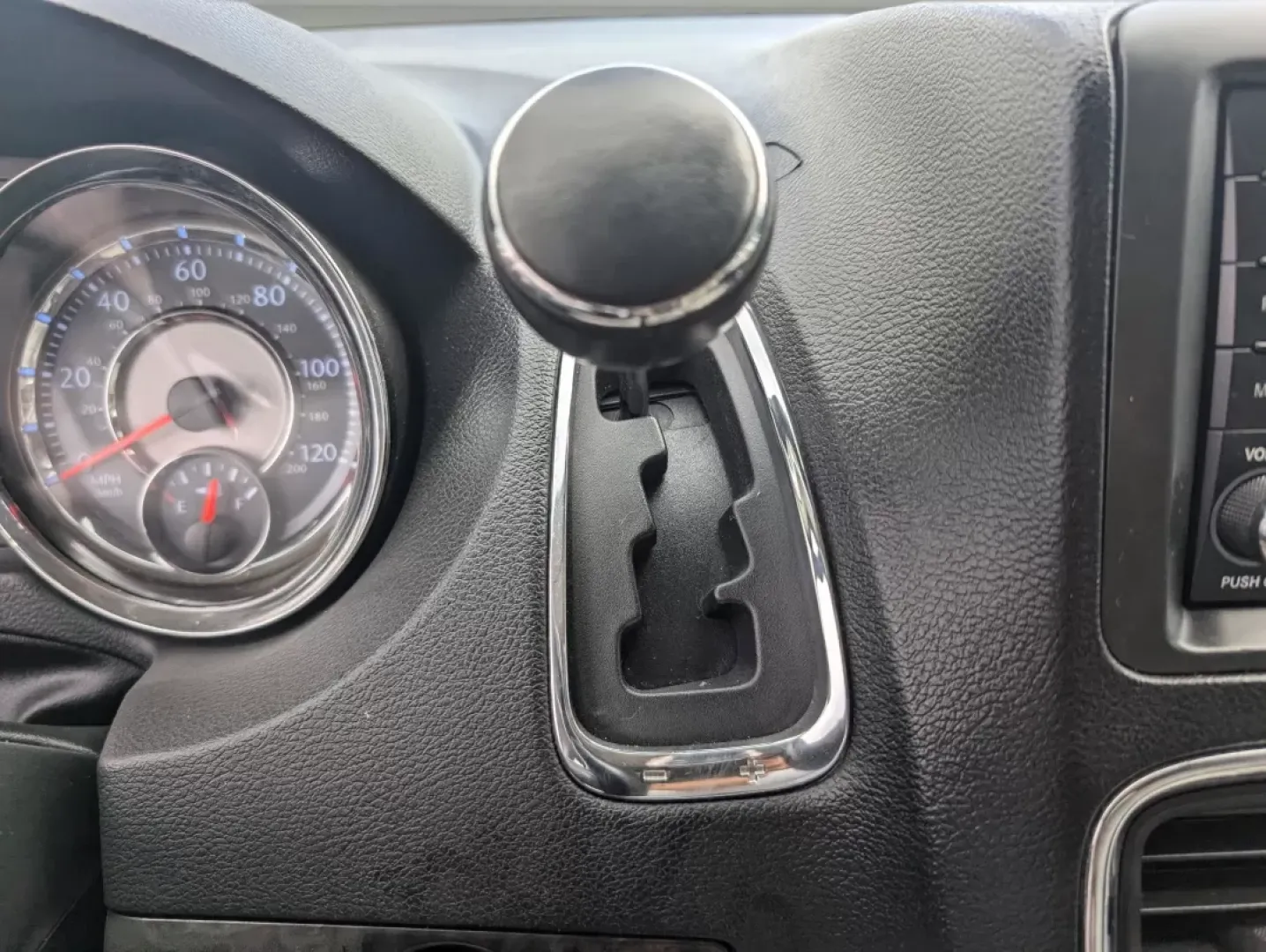 2016 /Black/Light Graystone Chrysler Town and Country Limited Platinum (2C4RC1GG9GR) with an Other engine, located at 1430 Gateway Drive, Opelika, AL, 36801, (334) 239-0944, 32.637871, -85.409790 - **Discover the Ultimate Family Adventure with the 2016 Chrysler Town and Country at Gils Auto!**<br /> <br /> Are you on the lookout for a versatile vehicle that effortlessly combines comfort, technology, and space for your family's adventures? Look no further than this stunning 2016 Chrysler Town - Photo#15