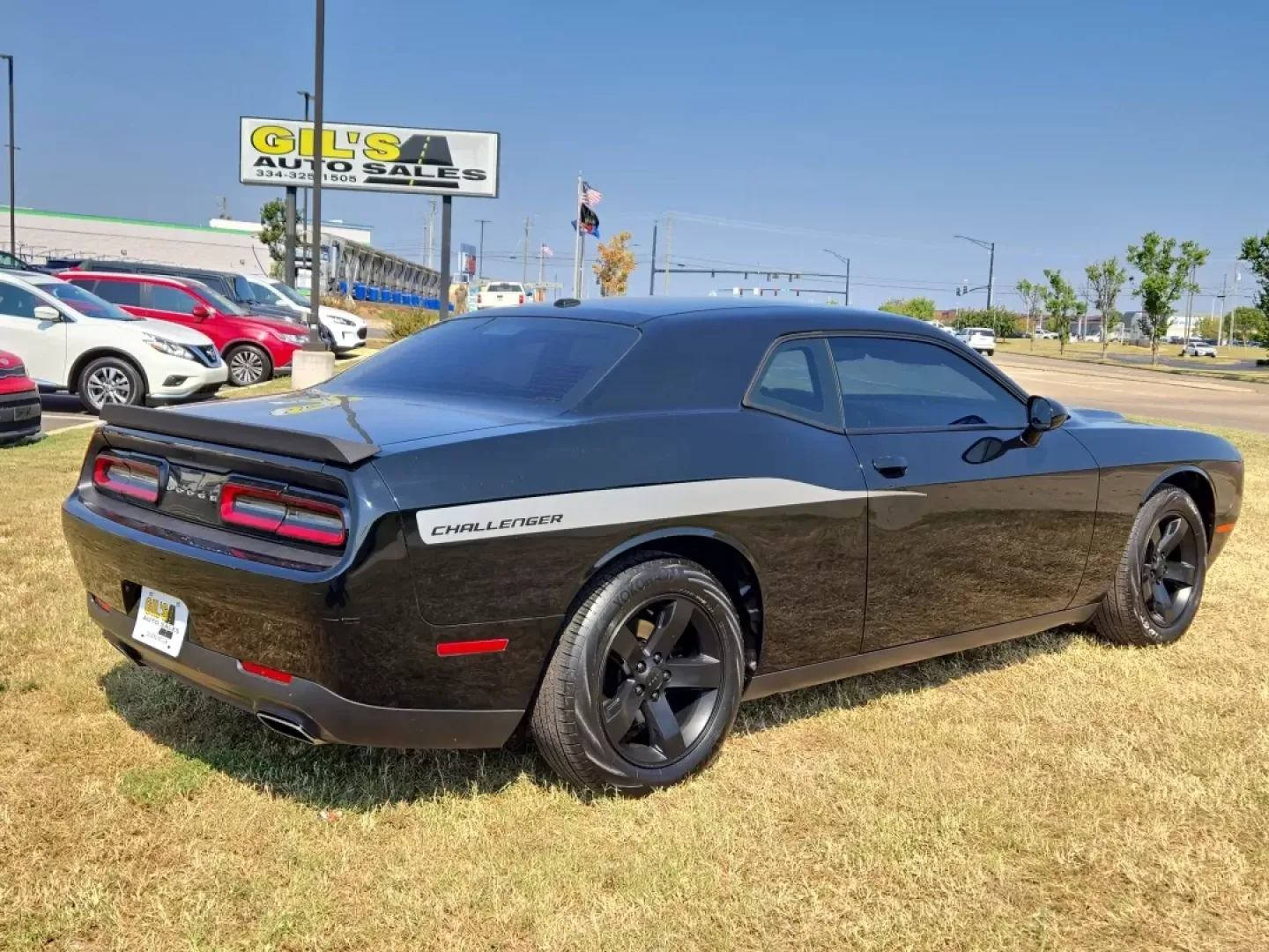 2016 /Black Dodge Challenger SXT (2C3CDZAG6GH) with an Other engine, located at 521 Old Farm Lane Rd, Prattville, AL, 36066, (334) 325-1505, 32.482460, -86.416367 - Unleash your adventurous spirit with the 2016 Dodge Challenger SXT, a thrilling coupe that perfectly blends style, performance, and comfort-ideal for anyone who craves the open road. Whether you're commuting to work, taking the family on weekend excursions, or simply enjoying the pleasure of driving - Photo#5