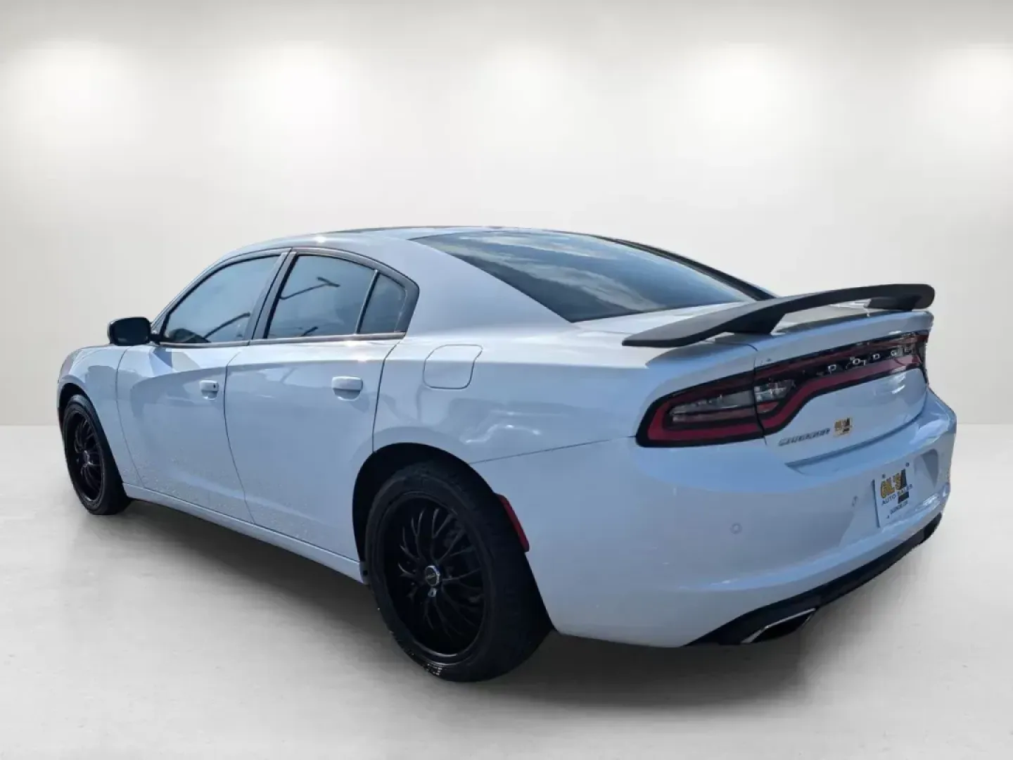 2016 /Black Dodge Charger SE (2C3CDXBG0GH) with an Regular Unleaded V-6 3.6 L/220 engine, 8-Speed Automatic w/OD transmission, located at 804 22nd Ave, Phenix City, AL, 36870, (334) 297-1860, 32.484749, -85.024475 - **Unleash Your Drive with the 2016 Dodge Charger SE Perfect for All Your Adventures!**<br /> <br /> Are you ready to hit the road in style and comfort? The 2016 Dodge Charger SE is not just a car; it's a lifestyle choice for those who crave performance without compromising on practicality. This sle - Photo#6
