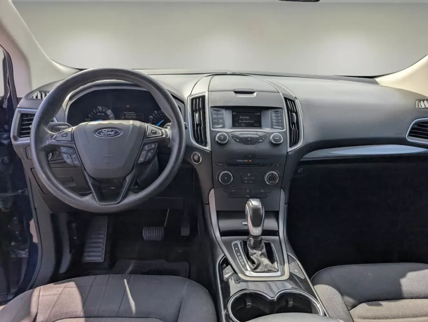 2016 Ford Edge SE (2FMPK3G92GB) with an Other engine, located at 3959 U.S. 80 W, Phenix City, AL, 36870, (334) 297-4885, 32.469296, -85.135185 - **Adventure Awaits with the 2016 Ford Edge SE Your Next Family SUV!**<br /> <br /> Are you ready to elevate your family adventures or daily commutes? Look no further than the 2016 Ford Edge SE, a versatile SUV designed for families on the go, budget-conscious buyers, or anyone seeking a reliable ve - Photo#12