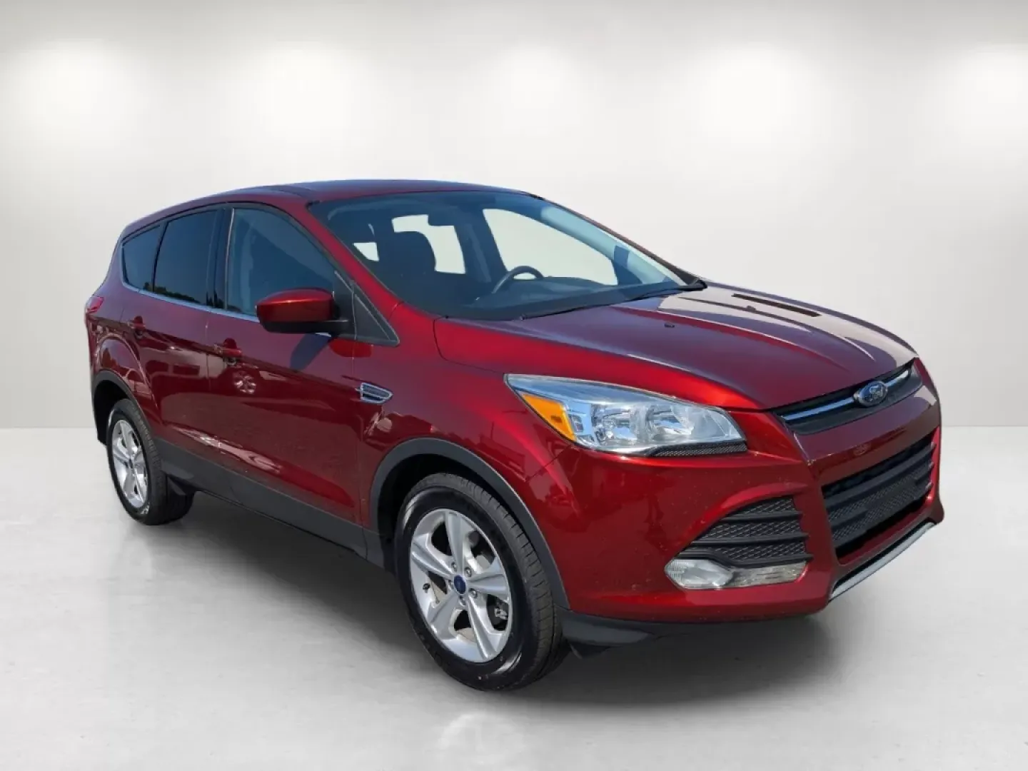 2016 Ford Escape SE (1FMCU0GXXGU) with an Other engine, located at 3959 U.S. 80 W, Phenix City, AL, 36870, (334) 297-4885, 32.469296, -85.135185 - **Unlock Your Adventure with the 2016 Ford Escape SE Perfect for Families and Commuters Alike!**<br /> <br /> At Gils Auto in Phenix City, AL, we understand that your vehicle is more than just a mode of transportation; it's a gateway to new experiences. Imagine loading up your family for a weekend - Photo#2