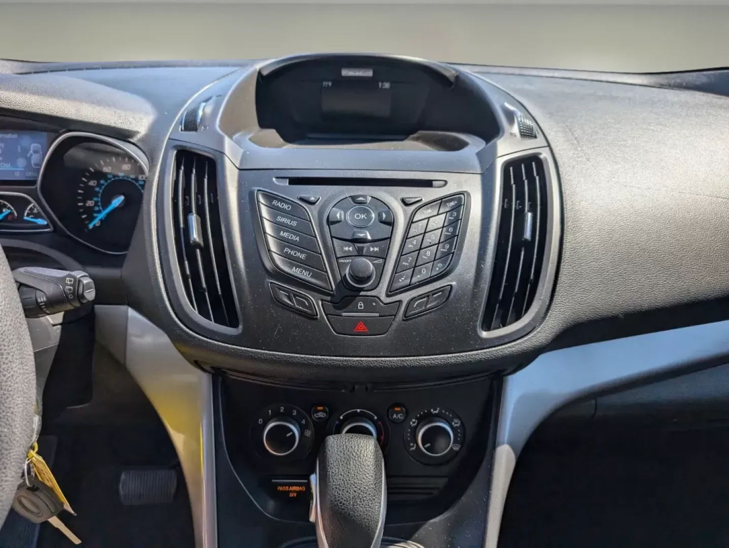 2016 Ford Escape SE (1FMCU0GXXGU) with an Other engine, located at 3959 U.S. 80 W, Phenix City, AL, 36870, (334) 297-4885, 32.469296, -85.135185 - **Unlock Your Adventure with the 2016 Ford Escape SE Perfect for Families and Commuters Alike!**<br /> <br /> At Gils Auto in Phenix City, AL, we understand that your vehicle is more than just a mode of transportation; it's a gateway to new experiences. Imagine loading up your family for a weekend - Photo#15