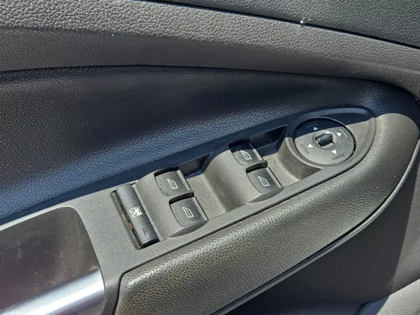 2016 Ford Escape SE (1FMCU0GX3GU) with an Other engine, located at 804 22nd Ave, Phenix City, AL, 36870, (334) 297-1860, 32.484749, -85.024475 - Explore a world of adventure and daily convenience with the 2016 Ford Escape SE, proudly offered by Gils Auto - Phenix City #2, your premier Buy Here Pay Here dealership located at 804 22nd Ave, Phenix City, AL 36870. This versatile SUV is perfect for growing families, budget-conscious buyers, or co - Photo#10