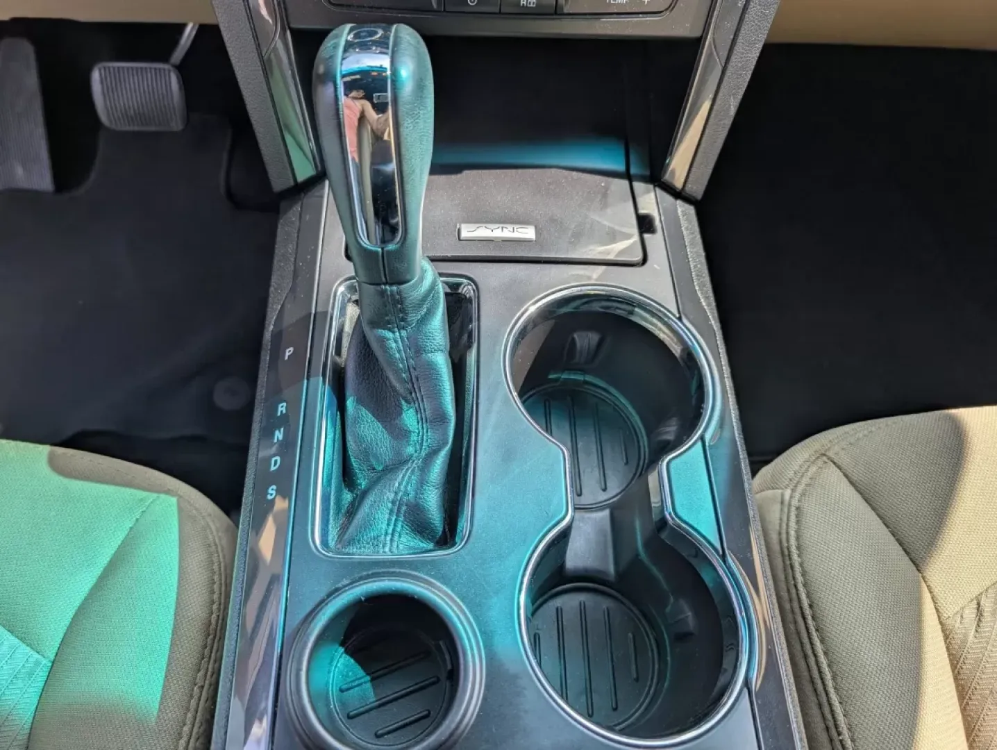 2016 Ford Explorer Base (1FM5K7BH3GG) with an Other engine, located at 3959 U.S. 80 W, Phenix City, AL, 36870, (334) 297-4885, 32.469296, -85.135185 - **Discover Adventure with the 2016 Ford Explorer at Gils Auto!** <br /> <br /> Are you in search of the perfect vehicle to elevate your family outings or weekend adventures? Look no further! The 2016 Ford Explorer, available at Gils Auto in Phenix City, AL, is your ultimate companion for memorable r - Photo#15