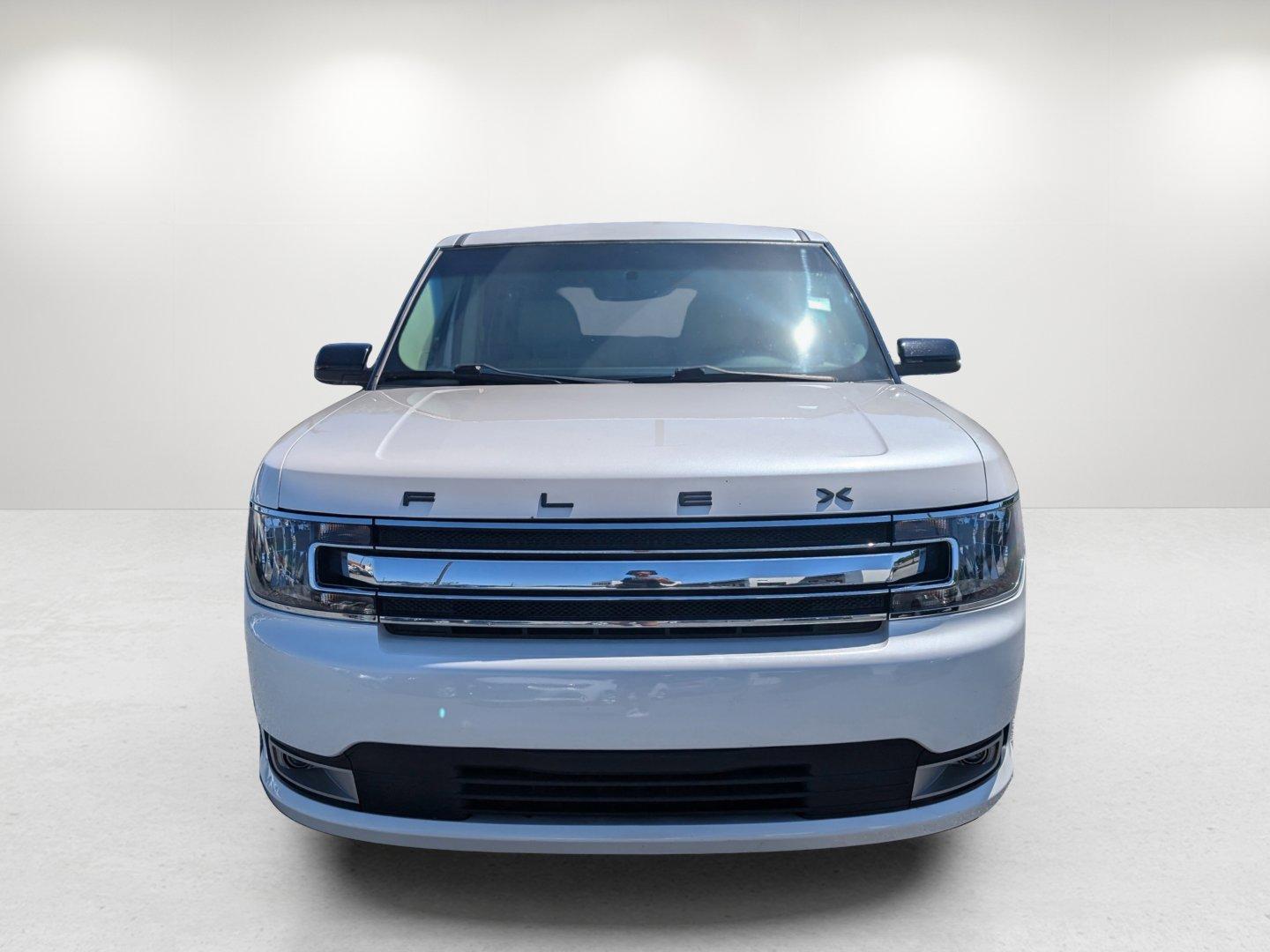 2016 Ford Flex SEL (2FMGK5C84GB) with an Regular Unleaded V-6 3.5 L/213 engine, 6-Speed Automatic w/OD transmission, located at 1430 Gateway Drive, Opelika, AL, 36801, (334) 239-0944, 32.637871, -85.409790 - 2016 Ford Flex SEL - Photo#1