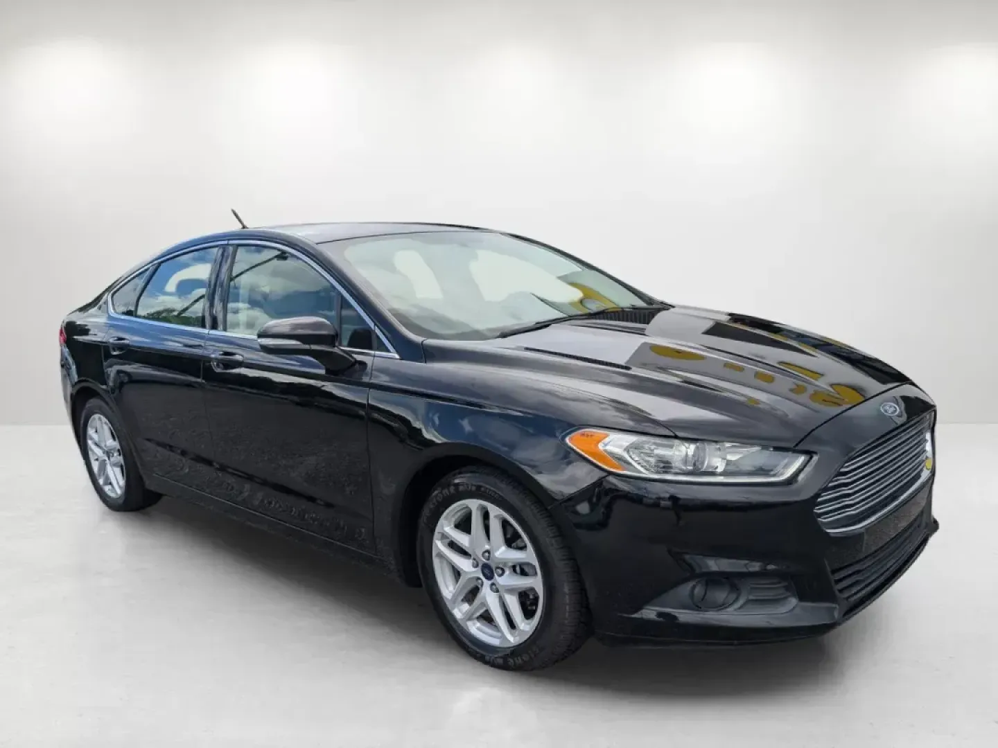 2016 Ford Fusion SE (1FA6P0HD6G5) with an Other engine, located at 804 22nd Ave, Phenix City, AL, 36870, (334) 297-1860, 32.484749, -85.024475 - **Drive Your Future with Confidence 2016 Ford Fusion SE at Gils Auto in Phenix City, AL!**<br /> <br /> Are you searching for the perfect vehicle that balances style, efficiency, and functionality? Look no further! The 2016 Ford Fusion SE is an exceptional choice for budget-conscious buyers and gro - Photo#2
