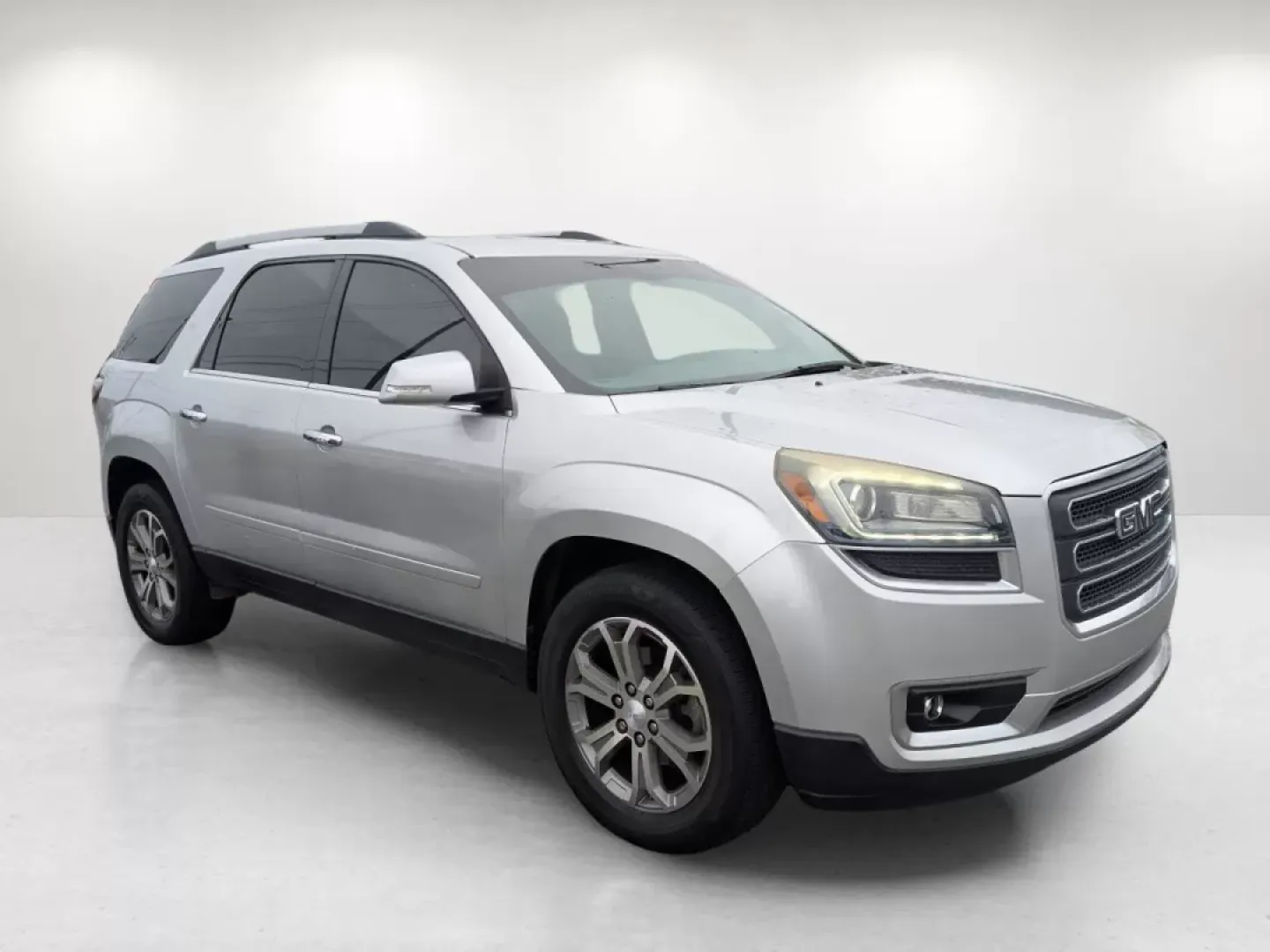 2016 /Light Titanium GMC Acadia SLT (1GKKRRKD1GJ) with an Other engine, located at 804 22nd Ave, Phenix City, AL, 36870, (334) 297-1860, 32.484749, -85.024475 - **Adventure Awaits with the 2016 GMC Acadia SLT Perfect for Your Family's Next Road Trip!**<br /> <br /> Get ready to elevate your family outings with this stunning 2016 GMC Acadia SLT, now available at Gils Auto in Phenix City, AL! This spacious SUV not only offers ample room for up to seven passe - Photo#2