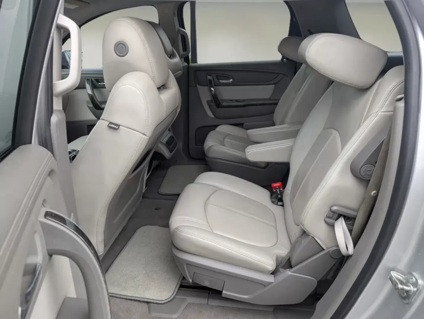 2016 /Light Titanium GMC Acadia SLT (1GKKRRKD1GJ) with an Other engine, located at 804 22nd Ave, Phenix City, AL, 36870, (334) 297-1860, 32.484749, -85.024475 - **Adventure Awaits with the 2016 GMC Acadia SLT Perfect for Your Family's Next Road Trip!**<br /> <br /> Get ready to elevate your family outings with this stunning 2016 GMC Acadia SLT, now available at Gils Auto in Phenix City, AL! This spacious SUV not only offers ample room for up to seven passe - Photo#10