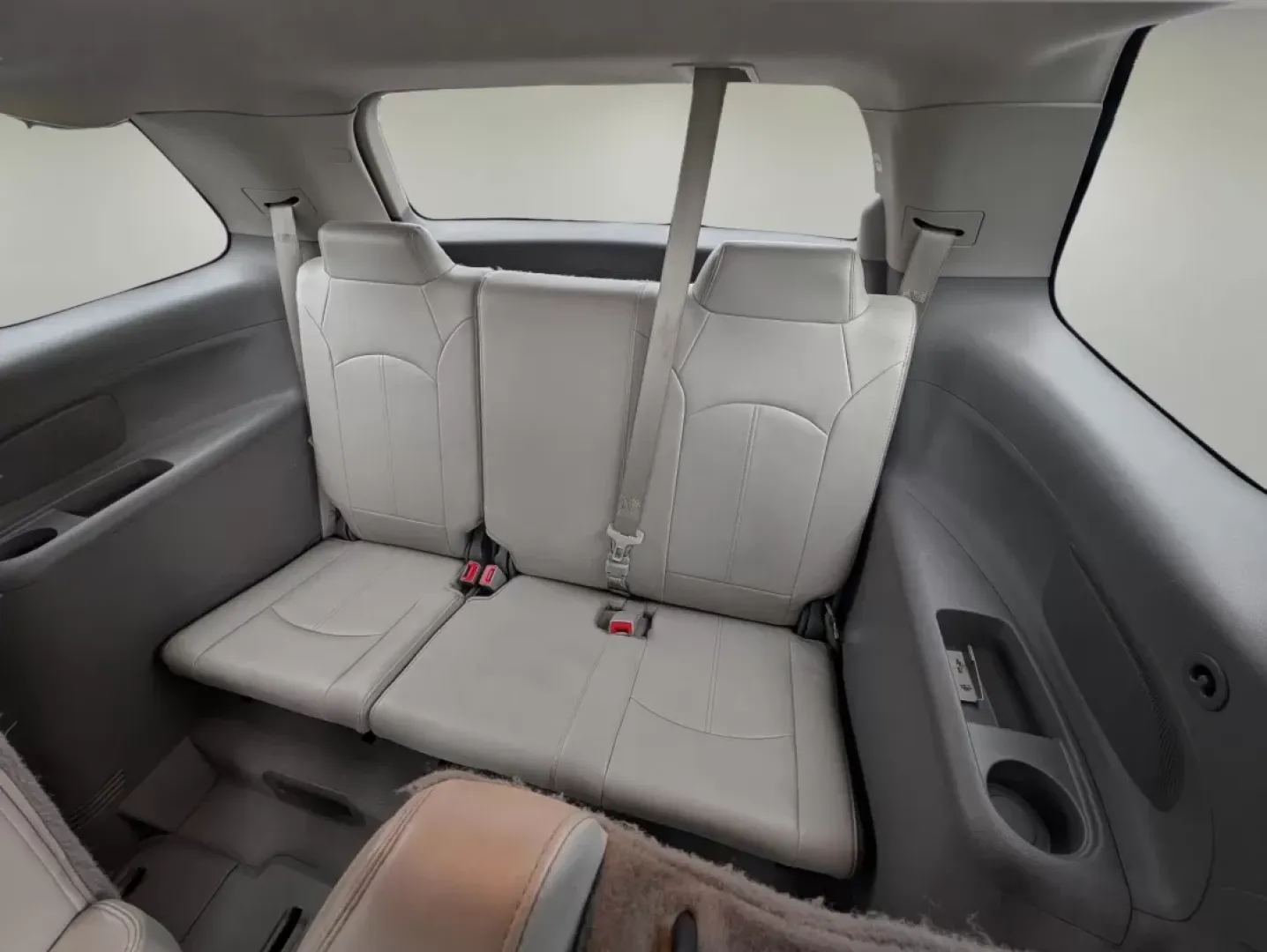 2016 /Light Titanium GMC Acadia SLT (1GKKRRKD1GJ) with an Other engine, located at 804 22nd Ave, Phenix City, AL, 36870, (334) 297-1860, 32.484749, -85.024475 - **Adventure Awaits with the 2016 GMC Acadia SLT Perfect for Your Family's Next Road Trip!**<br /> <br /> Get ready to elevate your family outings with this stunning 2016 GMC Acadia SLT, now available at Gils Auto in Phenix City, AL! This spacious SUV not only offers ample room for up to seven passe - Photo#11