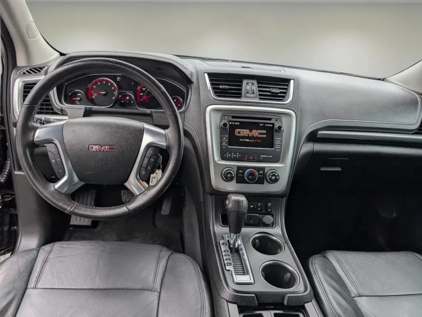 2016 /Ebony GMC Acadia SLE (1GKKRPKD5GJ) with an Other engine, located at 3959 U.S. 80 W, Phenix City, AL, 36870, (334) 297-4885, 32.469296, -85.135185 - **Adventure Awaits with the 2016 GMC Acadia SLE in Phenix City, AL!**<br /> <br /> Are you ready to elevate your family outings or weekend adventures? The 2016 GMC Acadia SLE is designed for those who crave versatility, comfort, and safety in their daily drives and excursions. Whether you're embarki - Photo#13