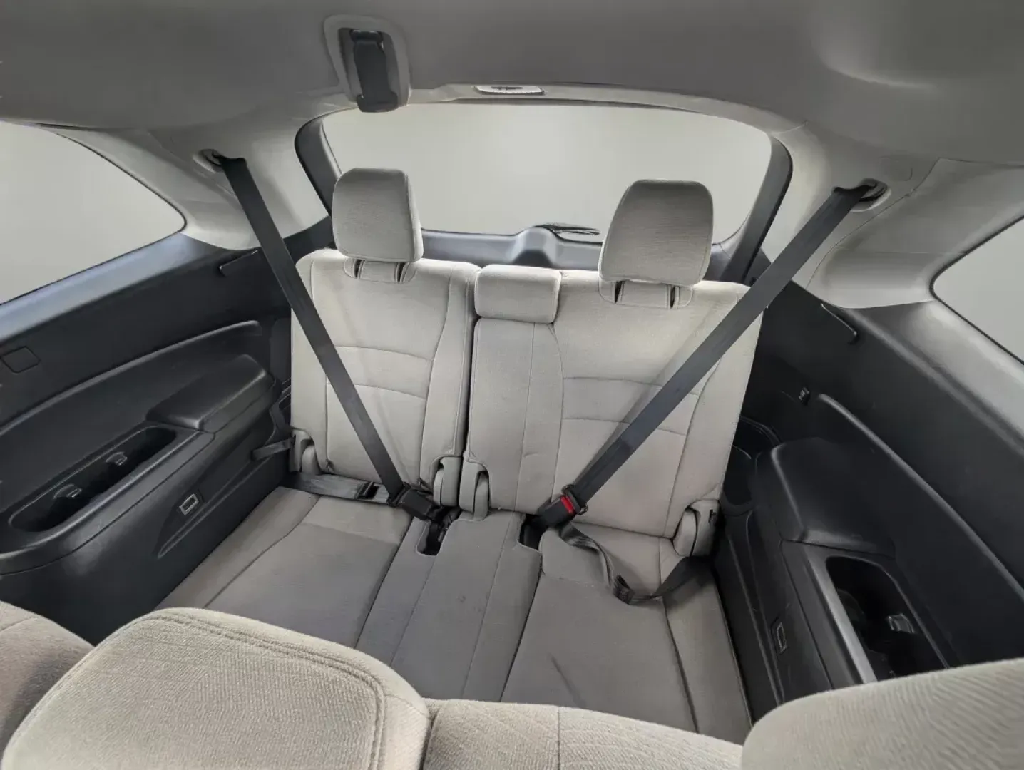 2016 Honda Pilot EX (5FNYF5H34GB) with an Regular Unleaded V-6 3.5 L/212 engine, 6-Speed Automatic w/OD transmission, located at 5115 14th Ave., Columbus, GA, 31904, (706) 323-0345, 32.511494, -84.971046 - **Discover the Perfect Family SUV at Gils Auto - Columbus!**<br /> <br /> Are you in the market for a vehicle that seamlessly blends comfort, space, and reliability for your family adventures? Look no further than the 2016 Honda Pilot EX, available now at Gils Auto, located at 5115 14th Ave., Columb - Photo#11
