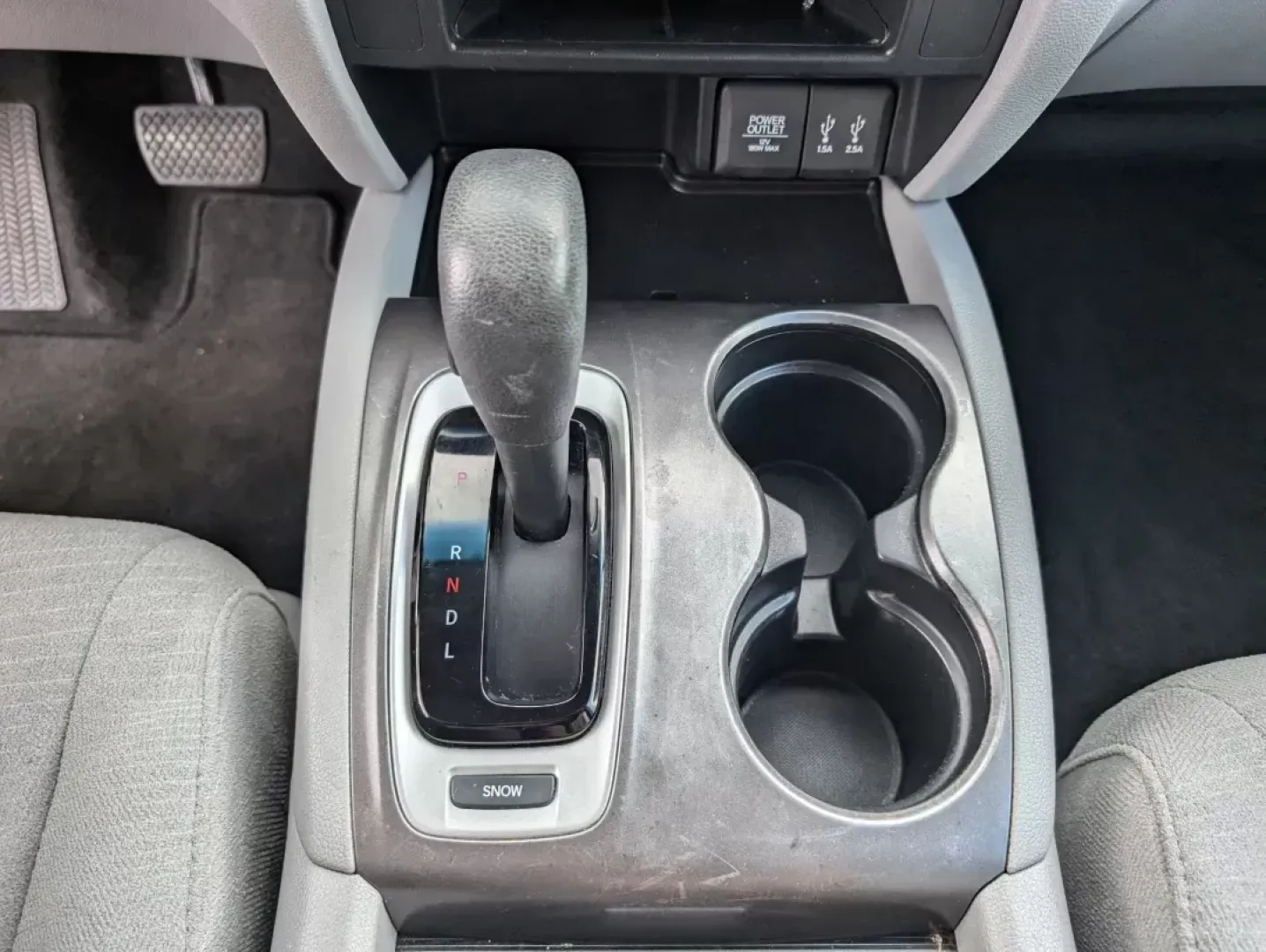 2016 Honda Pilot EX (5FNYF5H34GB) with an Regular Unleaded V-6 3.5 L/212 engine, 6-Speed Automatic w/OD transmission, located at 5115 14th Ave., Columbus, GA, 31904, (706) 323-0345, 32.511494, -84.971046 - **Discover the Perfect Family SUV at Gils Auto - Columbus!**<br /> <br /> Are you in the market for a vehicle that seamlessly blends comfort, space, and reliability for your family adventures? Look no further than the 2016 Honda Pilot EX, available now at Gils Auto, located at 5115 14th Ave., Columb - Photo#13