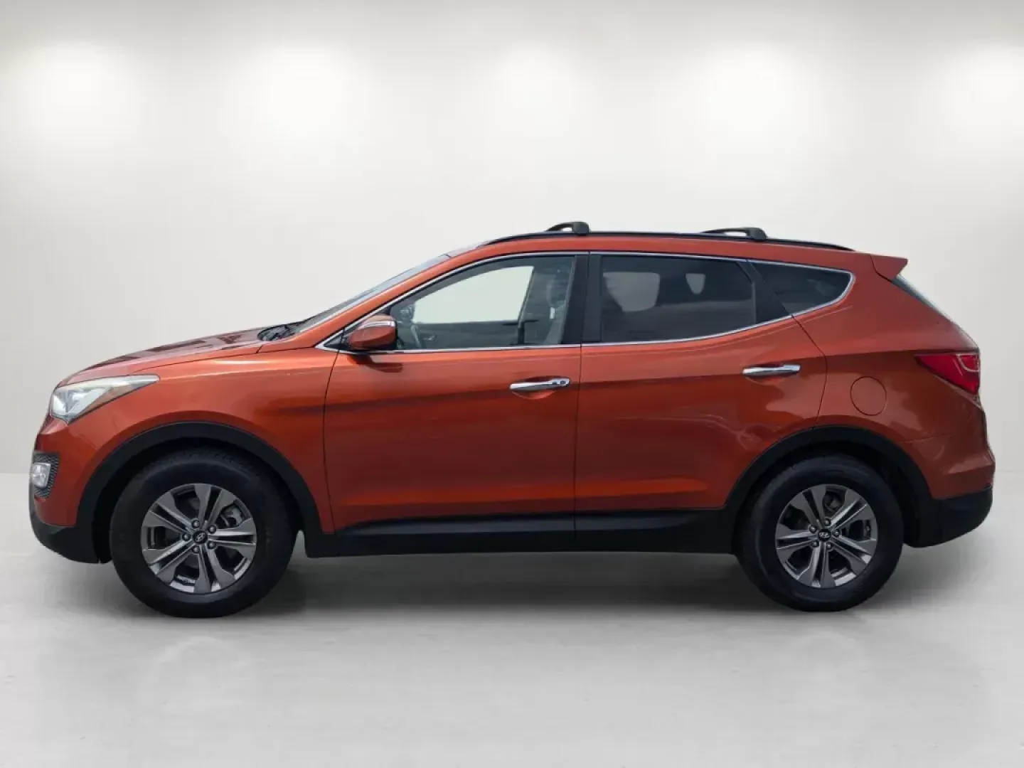 2016 /Beige Hyundai Santa Fe Sport (5XYZU3LB9GG) with an Regular Unleaded I-4 2.4 L/144 engine, 6-Speed Automatic w/OD transmission, located at 804 22nd Ave, Phenix City, AL, 36870, (334) 297-1860, 32.484749, -85.024475 - Are you searching for the perfect blend of family-friendly features and weekend adventure readiness? Look no further than this stunning 2016 Hyundai Santa Fe Sport, available now at Gils Auto - Phenix City #2. Located at 804 22nd Ave, Phenix City, AL 36870, we proudly offer a wide range of vehicles - Photo#7