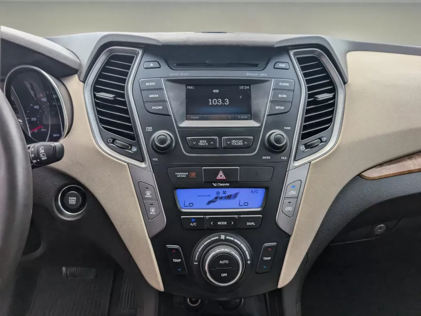 2016 /Beige Hyundai Santa Fe Sport (5XYZU3LB9GG) with an Regular Unleaded I-4 2.4 L/144 engine, 6-Speed Automatic w/OD transmission, located at 804 22nd Ave, Phenix City, AL, 36870, (334) 297-1860, 32.484749, -85.024475 - Are you searching for the perfect blend of family-friendly features and weekend adventure readiness? Look no further than this stunning 2016 Hyundai Santa Fe Sport, available now at Gils Auto - Phenix City #2. Located at 804 22nd Ave, Phenix City, AL 36870, we proudly offer a wide range of vehicles - Photo#14