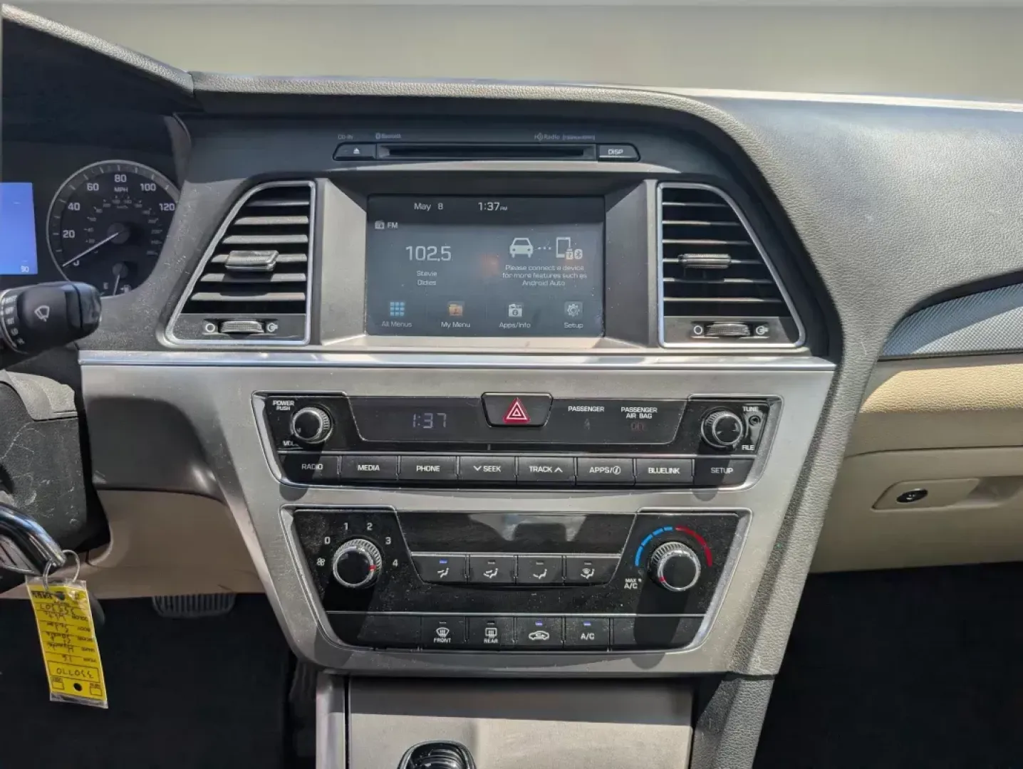 2016 /Beige Hyundai Sonata 2.4L SE (5NPE24AF2GH) with an Regular Unleaded I-4 2.4 L/144 engine, 6-Speed Automatic w/OD transmission, located at 3959 U.S. 80 W, Phenix City, AL, 36870, (334) 297-4885, 32.469296, -85.135185 - 2016 Hyundai Sonata 2.4L SE - Photo#14