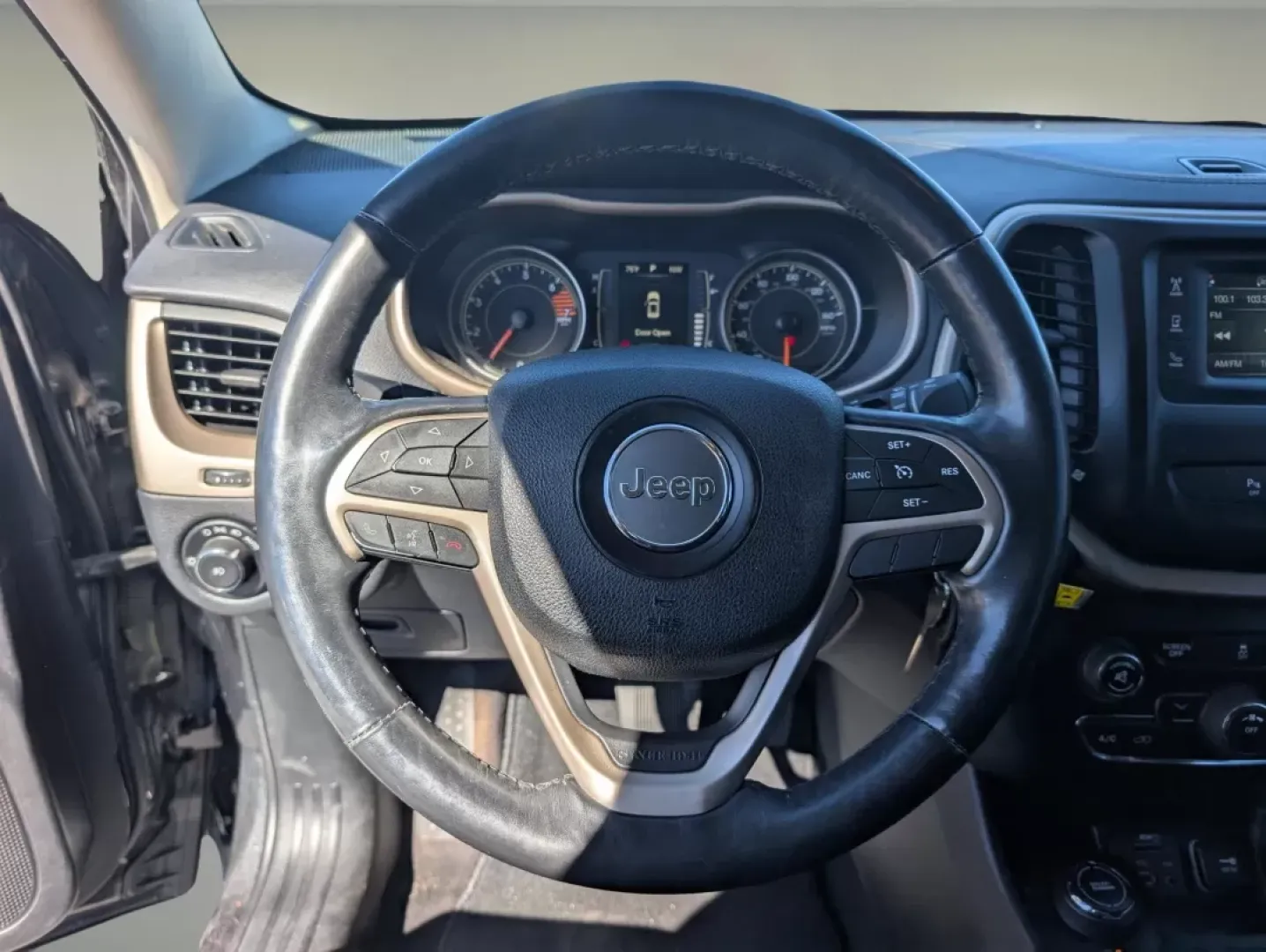 2016 /Black Jeep Cherokee Latitude (1C4PJMCB4GW) with an Other engine, located at 804 22nd Ave, Phenix City, AL, 36870, (334) 297-1860, 32.484749, -85.024475 - Experience the perfect blend of adventure and comfort with the 2016 Jeep Cherokee Latitude, designed for those who crave weekend getaways or daily commutes without compromise. Whether you're running errands around Phenix City or planning an exhilarating trip to nearby Lake Harding, this versatile cr - Photo#15