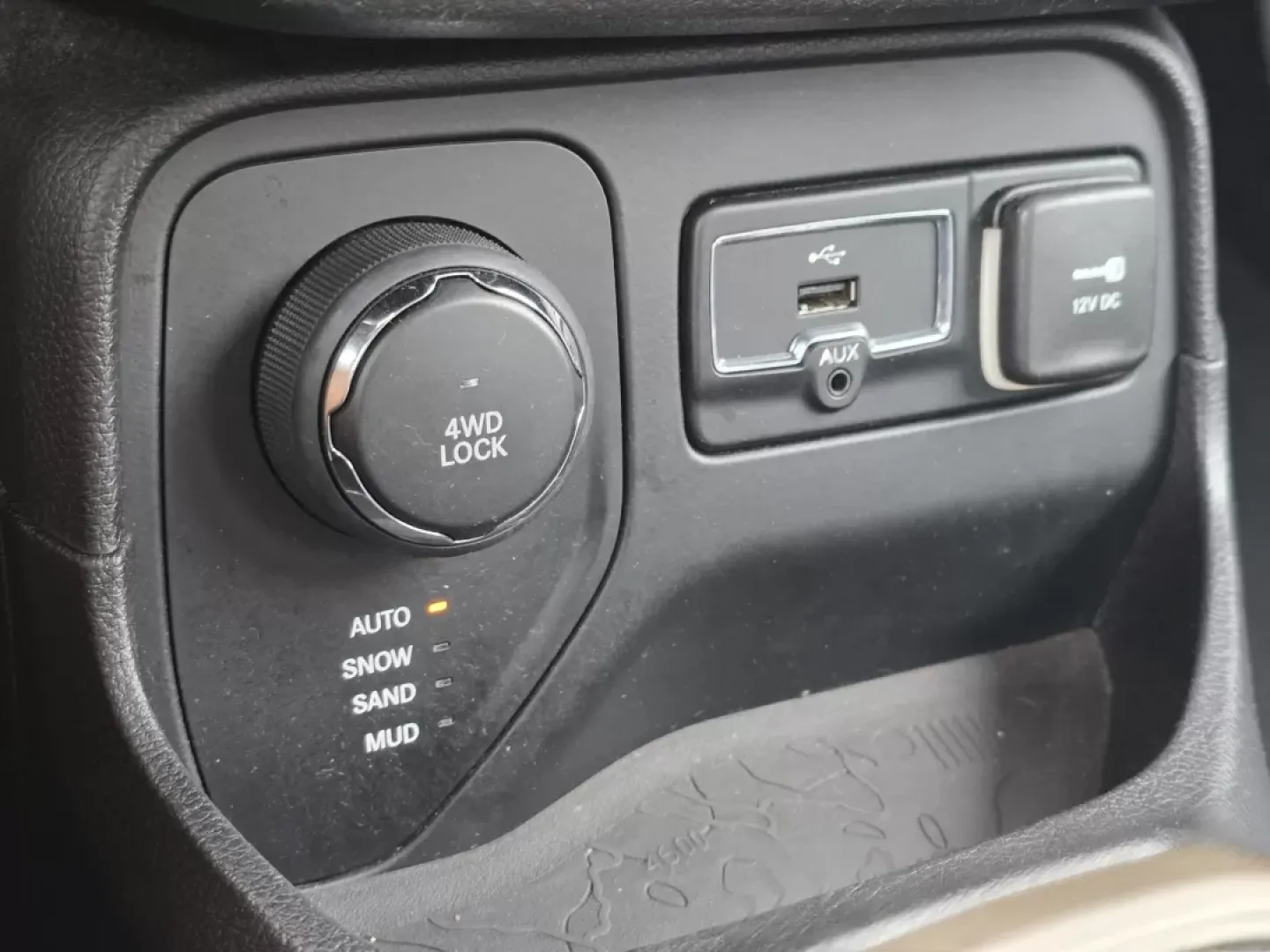 2016 /Black Jeep Renegade Limited (ZACCJBDT2GP) with an Other engine, located at 5115 14th Ave., Columbus, GA, 31904, (706) 323-0345, 32.511494, -84.971046 - ### Discover the 2016 Jeep Renegade Limited: Your Perfect Adventure Companion<br /> <br /> Are you ready for escapades that take you from the bustling streets of Phenix City to the great outdoors? The **2016 Jeep Renegade Limited** is not just a vehicle; it's a lifestyle upgrade designed for those w - Photo#14