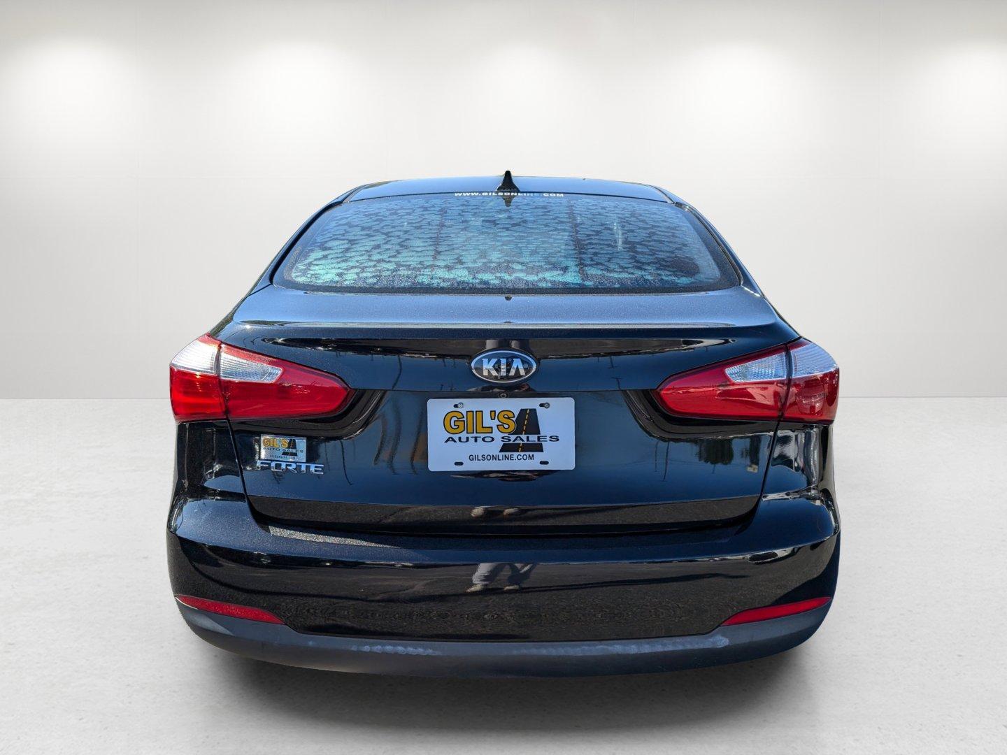 2016 /Black Kia Forte LX (KNAFX4A64G5) with an Regular Unleaded I-4 1.8 L/110 engine, 6-Speed Automatic w/OD transmission, located at 7000 Northlake Connector, Columbus, GA, 31904, (706) 987-8085, 32.524975, -84.978134 - 2016 Kia Forte LX - Photo#5
