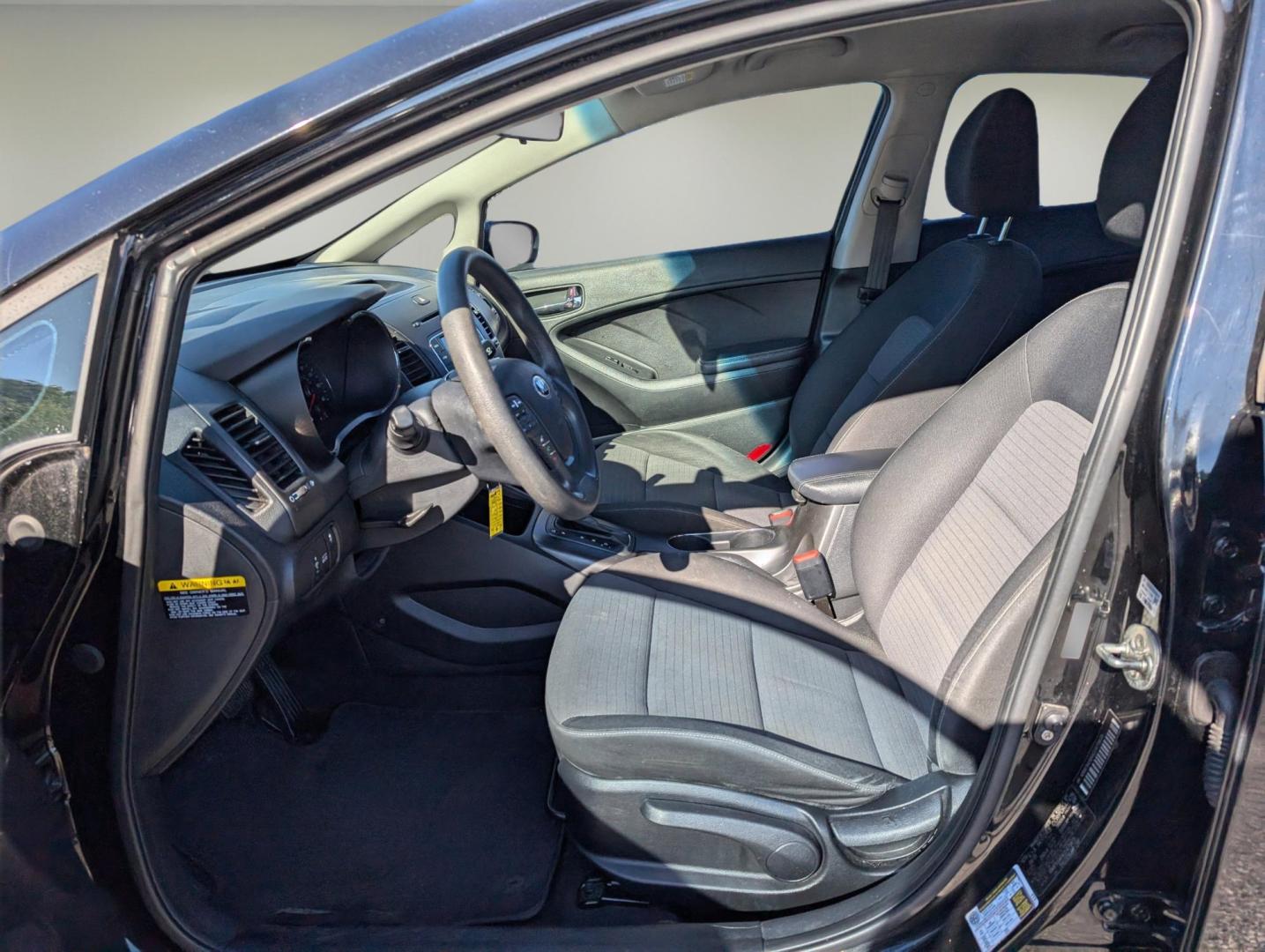 2016 /Black Kia Forte LX (KNAFX4A64G5) with an Regular Unleaded I-4 1.8 L/110 engine, 6-Speed Automatic w/OD transmission, located at 7000 Northlake Connector, Columbus, GA, 31904, (706) 987-8085, 32.524975, -84.978134 - 2016 Kia Forte LX - Photo#9