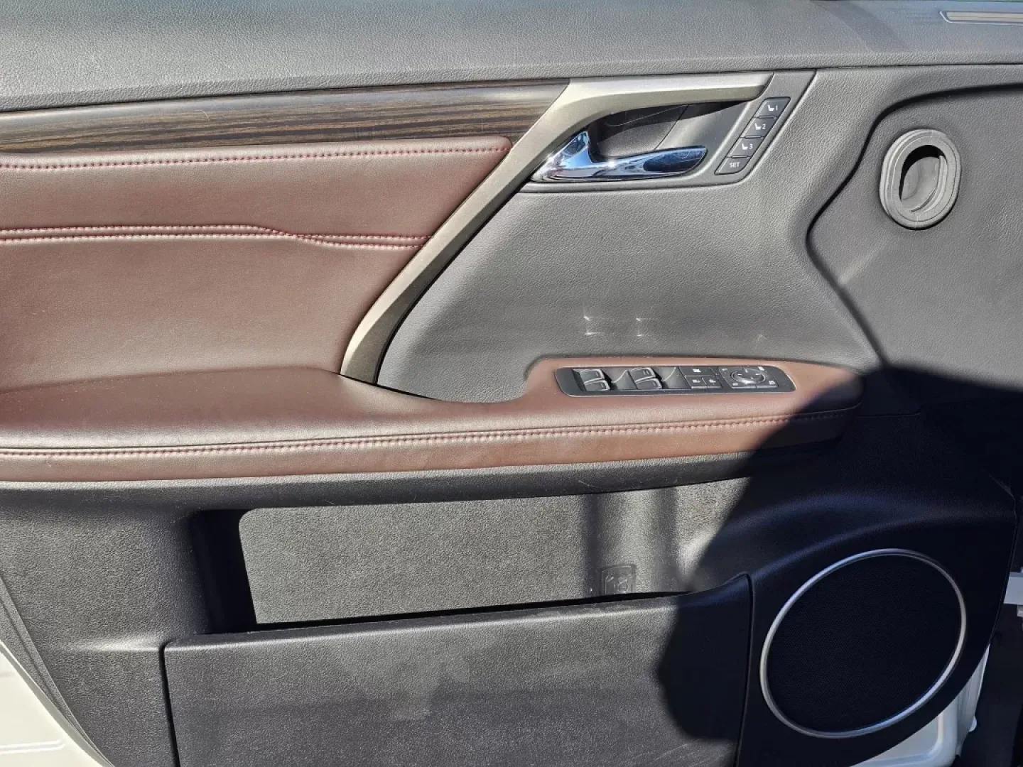 2016 Lexus RX 350 (2T2BZMCA6GC) with an Other engine, located at 5115 14th Ave., Columbus, GA, 31904, (706) 323-0345, 32.511494, -84.971046 - **Discover the Perfect Blend of Luxury and Utility with This 2016 Lexus RX 350!**<br /> <br /> Are you on the hunt for an SUV that effortlessly combines luxury with functionality? Look no further than this stunning 2016 Lexus RX 350, available now at Gils Auto in Phenix City, AL. Whether you're comm - Photo#7