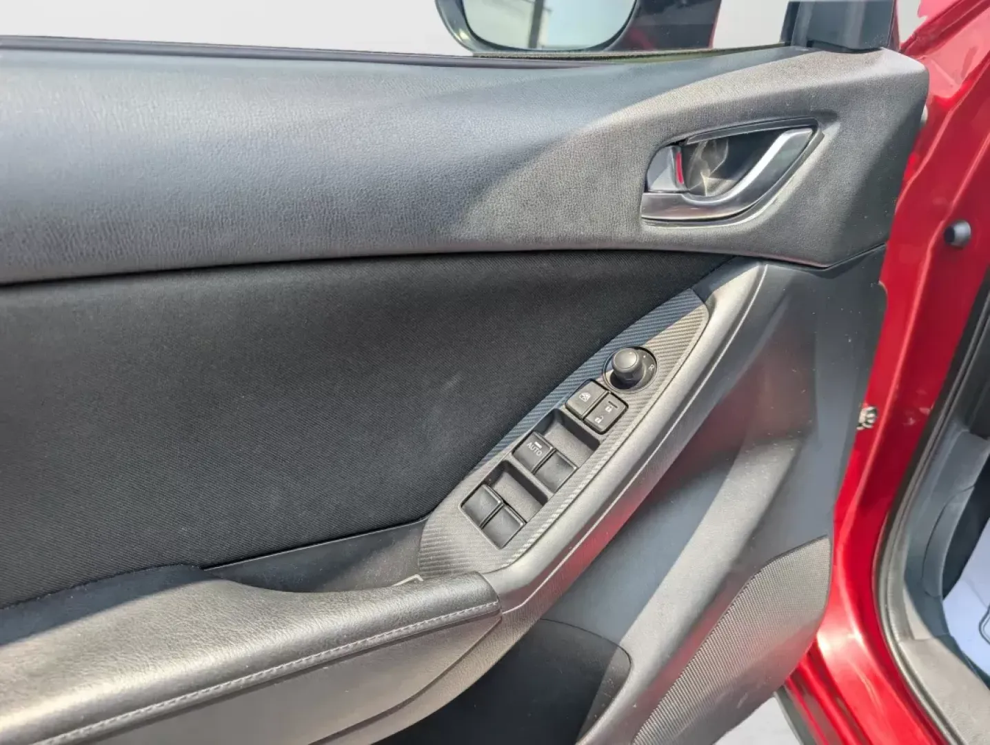 2016 /Black Mazda CX-5 Sport (JM3KE2BY6G0) with an Other engine, located at 804 22nd Ave, Phenix City, AL, 36870, (334) 297-1860, 32.484749, -85.024475 - **Elevate Your Commute with the 2016 Mazda CX-5 Sport: Perfect for Phenix City Adventures!**<br /> <br /> Are you ready to transform your daily commute and weekend getaways? Look no further than the stunning 2016 Mazda CX-5 Sport, now available at Gils Auto - Phenix City #2. This versatile SUV combi - Photo#8