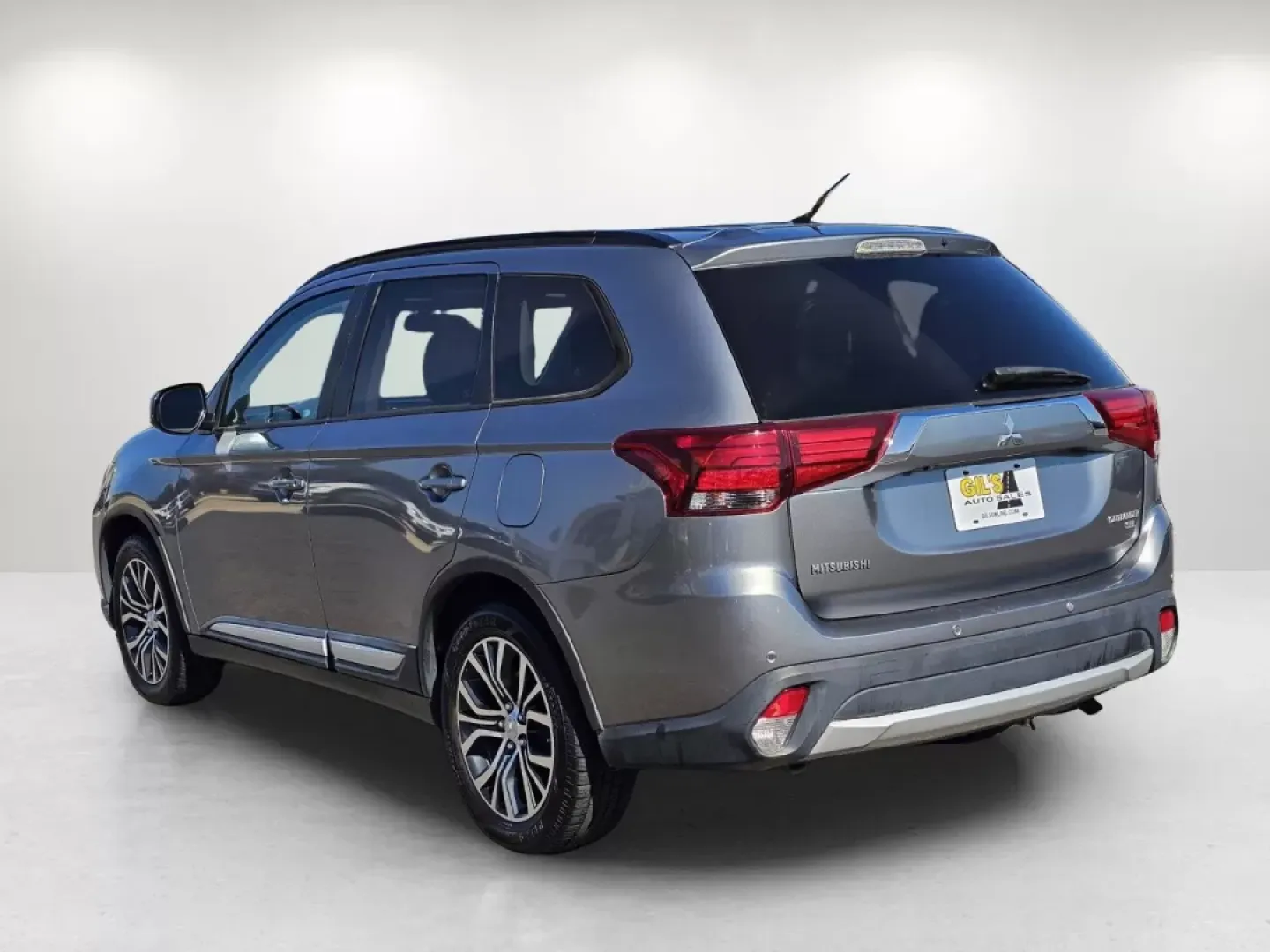 2016 Mitsubishi Outlander SEL (JA4AD3A33GZ) with an Other engine, located at 521 Old Farm Lane Rd, Prattville, AL, 36066, (334) 325-1505, 32.482460, -86.416367 - **Adventure Awaits with the 2016 Mitsubishi Outlander: Your Perfect Family SUV**<br /> <br /> Are you searching for the ideal vehicle to complement your family adventures or weekend getaways? Look no further than the 2016 Mitsubishi Outlander, available now at Gils Auto in Prattville, AL! This spaci - Photo#7