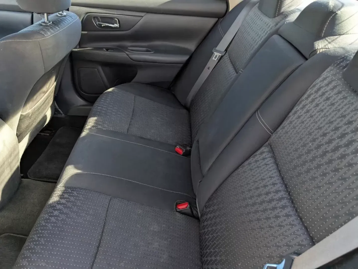 2016 /Charcoal Nissan Altima 2.5 S (1N4AL3AP0GN) with an Other engine, located at 3959 U.S. 80 W, Phenix City, AL, 36870, (334) 297-4885, 32.469296, -85.135185 - Are you ready to upgrade your daily commute or take the family on unforgettable road trips? Look no further than this stunning 2016 Nissan Altima 2.5 S, now available at Gils Auto in Phenix City, AL! This sleek sedan is perfect for budget-conscious buyers seeking both style and reliability. With a s - Photo#11