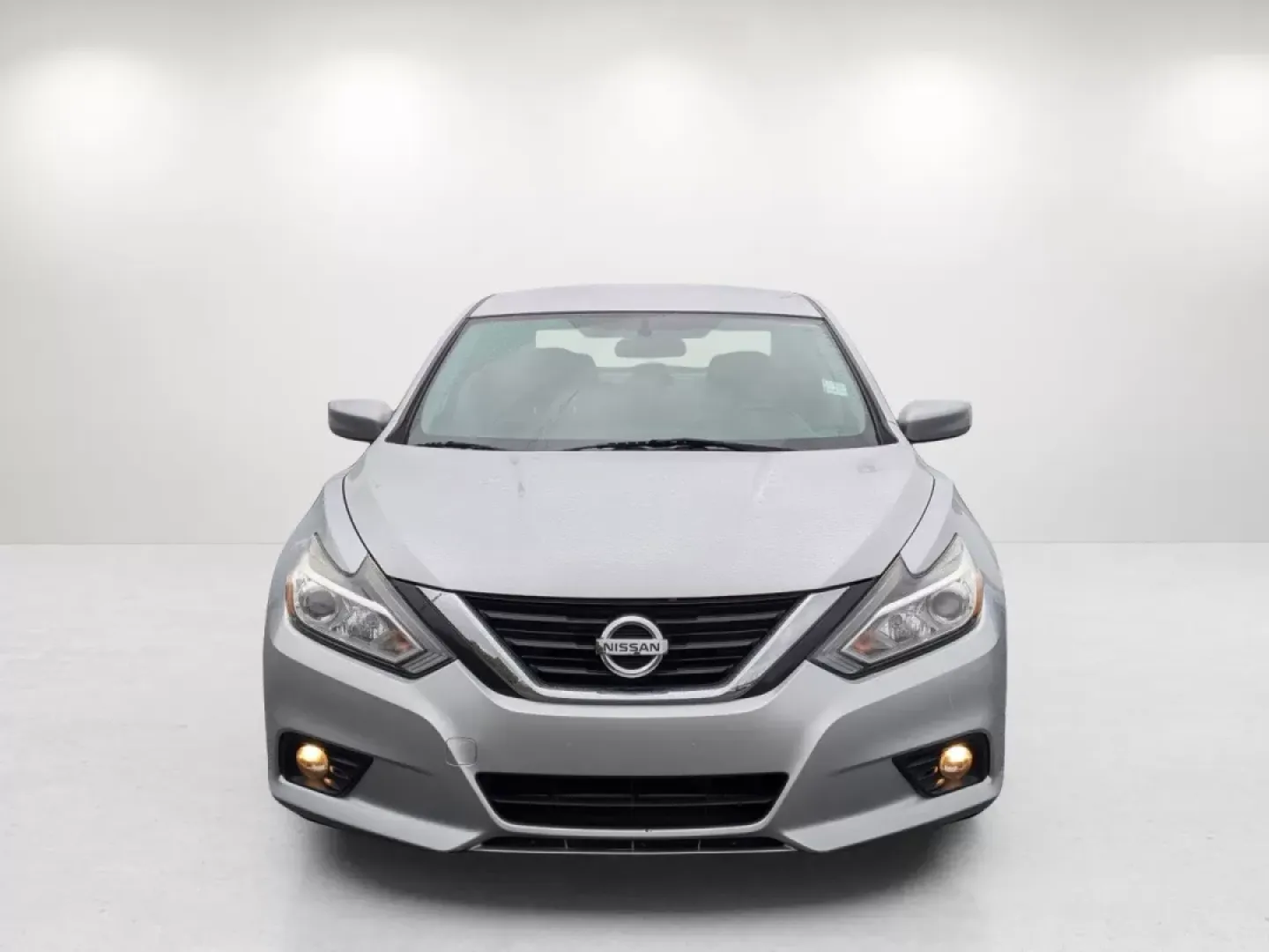 2016 /Charcoal Nissan Altima 2.5 SR (1N4AL3AP2GC) with an Other engine, located at 804 22nd Ave, Phenix City, AL, 36870, (334) 297-1860, 32.484749, -85.024475 - **Cruise in Style with the 2016 Nissan Altima 2.5 SR: Perfect for Your Daily Commute and Weekend Getaways!**<br /> <br /> Are you searching for a vehicle that effortlessly blends style, comfort, and efficiency? Look no further than this sleek 2016 Nissan Altima 2.5 SR, available now at Gils Auto in - Photo#1