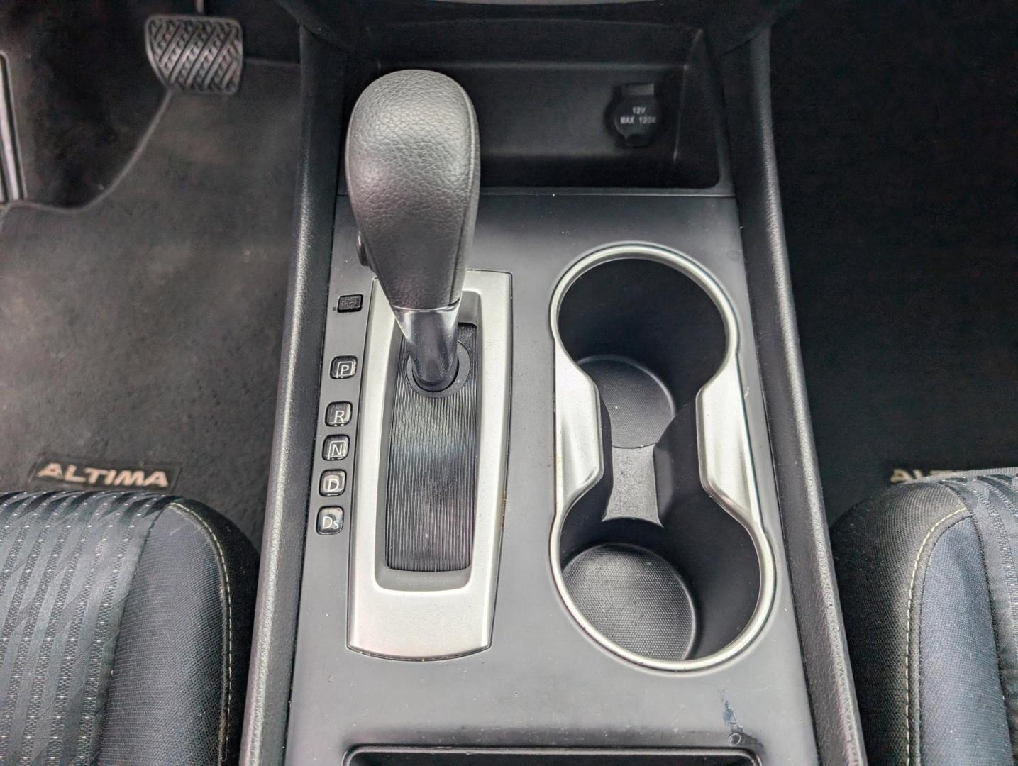 2016 /Charcoal Nissan Altima 2.5 S (1N4AL3AP9GN) with an Regular Unleaded I-4 2.5 L/152 engine, 1-Speed CVT w/OD transmission, located at 804 22nd Ave, Phenix City, AL, 36870, (334) 297-1860, 32.484749, -85.024475 - 2016 Nissan Altima 2.5 S - Photo#12
