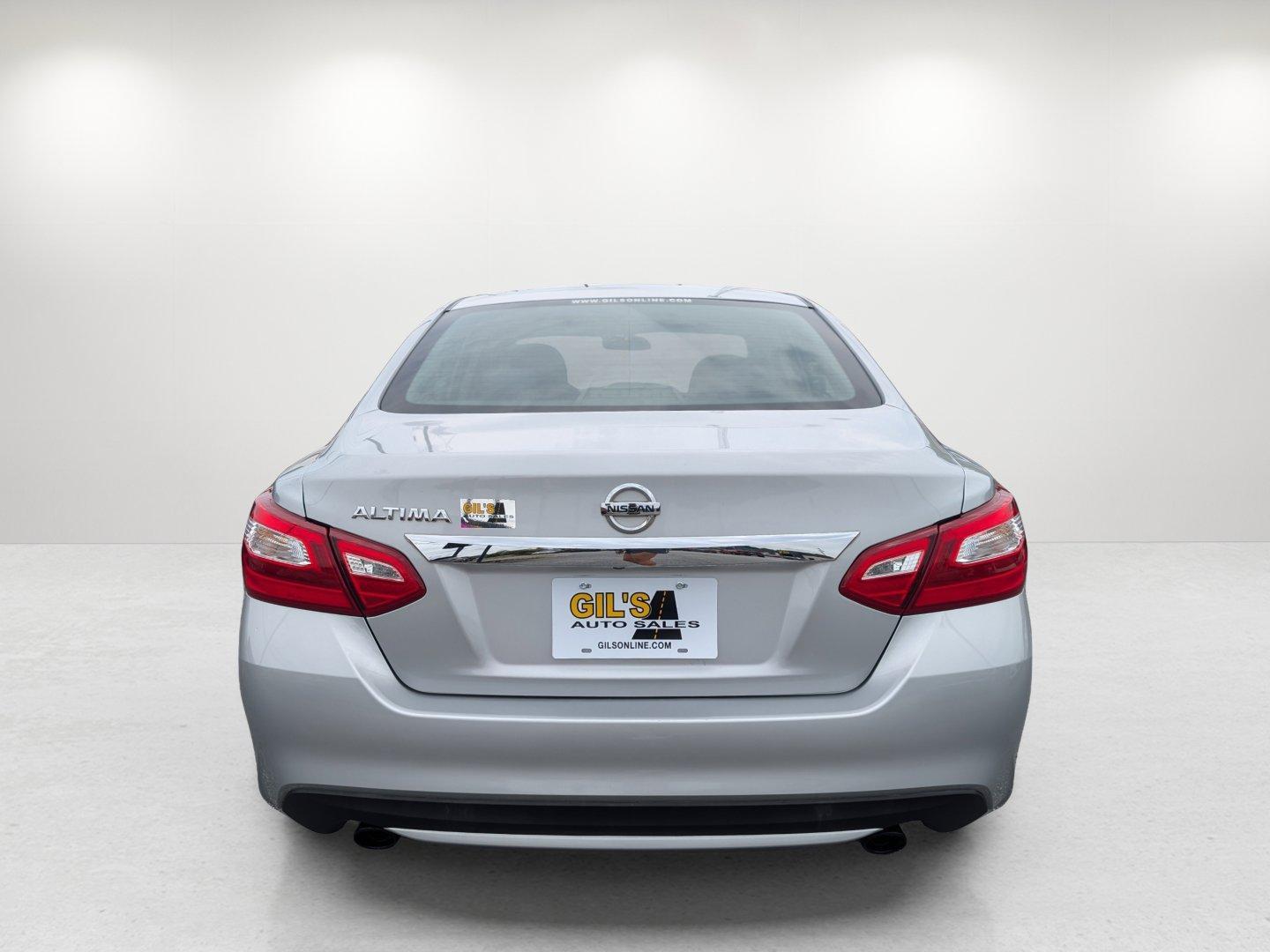 2016 /Charcoal Nissan Altima 2.5 S (1N4AL3AP9GN) with an Regular Unleaded I-4 2.5 L/152 engine, 1-Speed CVT w/OD transmission, located at 804 22nd Ave, Phenix City, AL, 36870, (334) 297-1860, 32.484749, -85.024475 - 2016 Nissan Altima 2.5 S - Photo#5