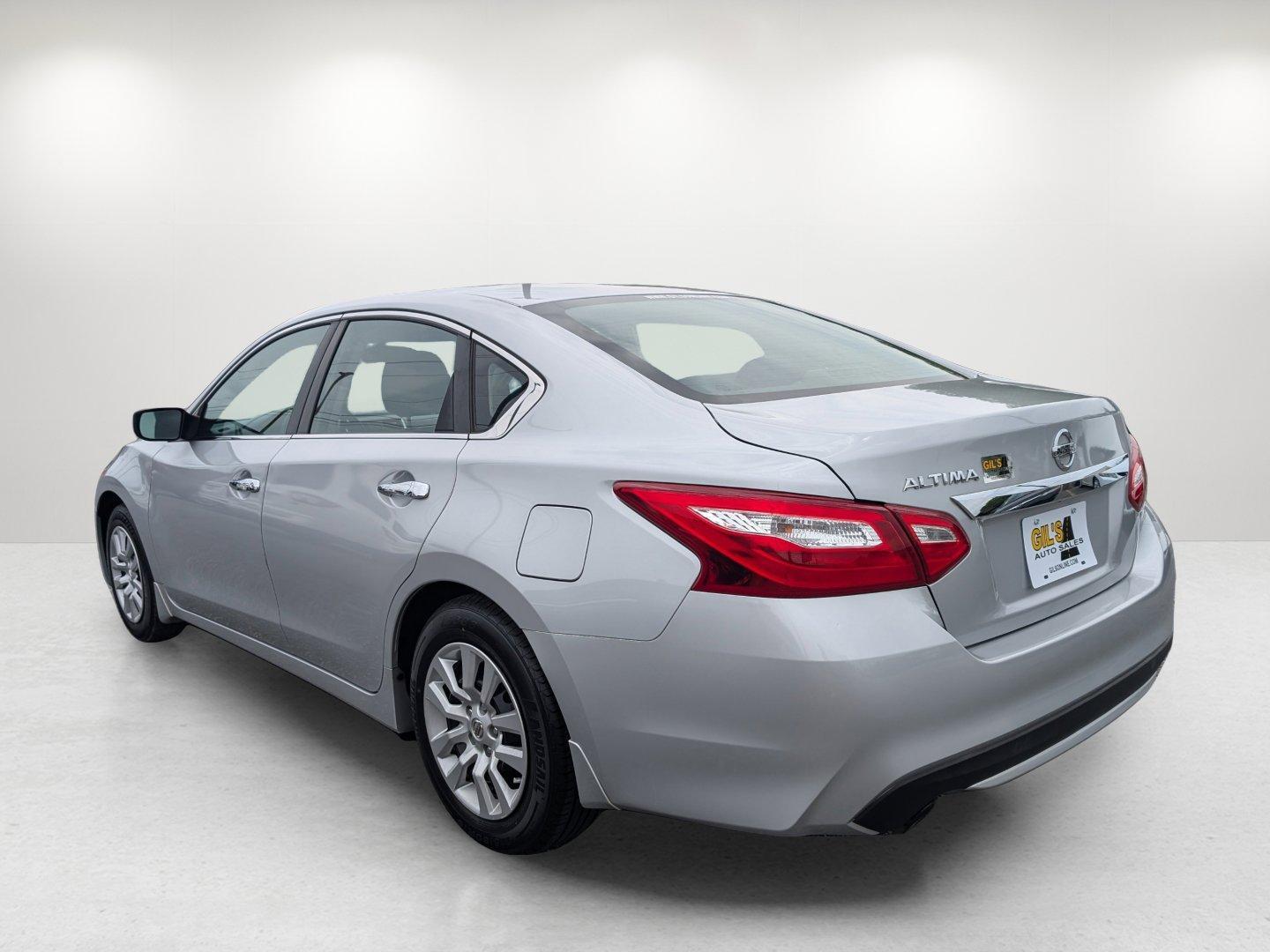 2016 /Charcoal Nissan Altima 2.5 S (1N4AL3AP9GN) with an Regular Unleaded I-4 2.5 L/152 engine, 1-Speed CVT w/OD transmission, located at 804 22nd Ave, Phenix City, AL, 36870, (334) 297-1860, 32.484749, -85.024475 - 2016 Nissan Altima 2.5 S - Photo#6