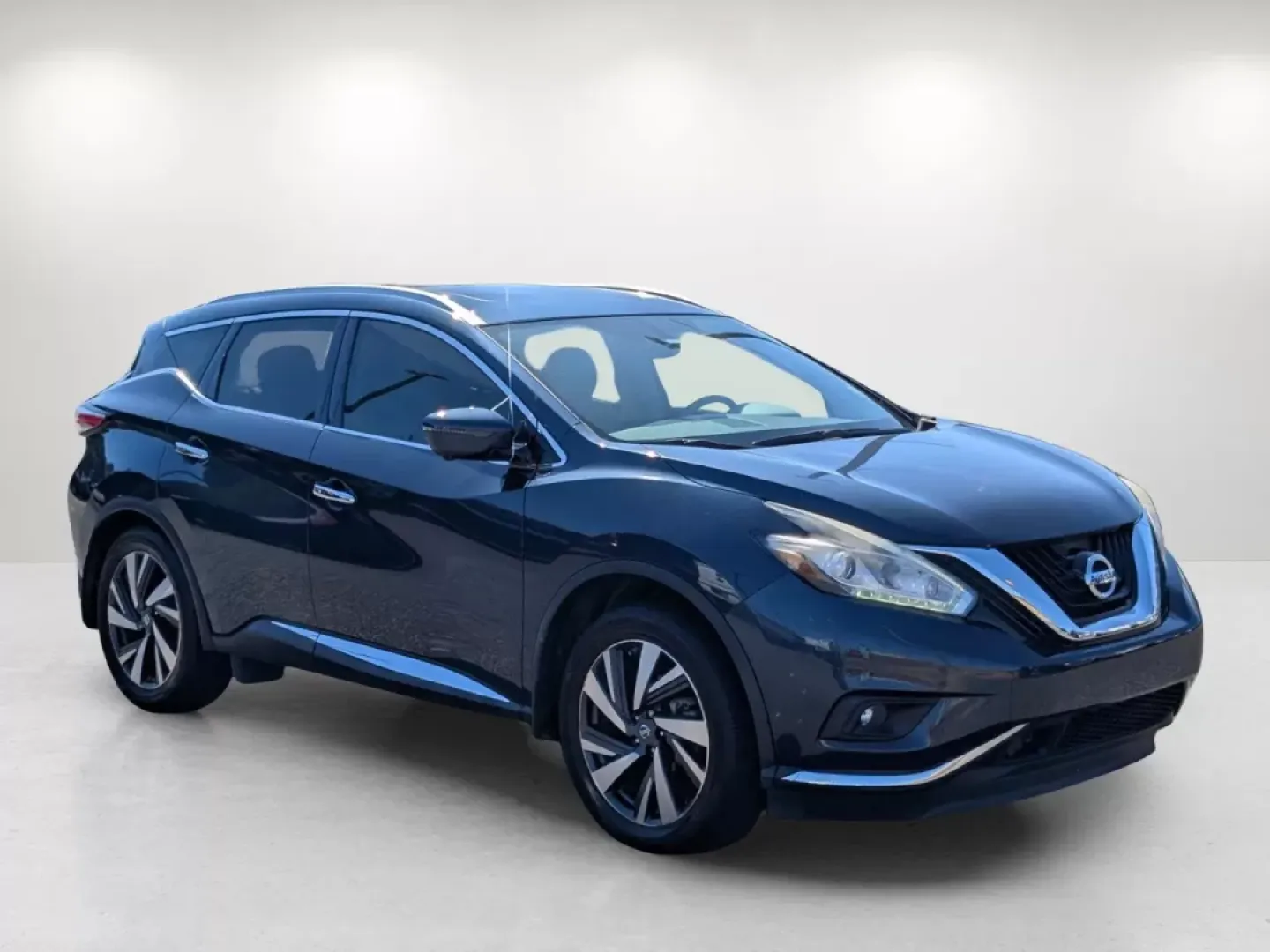 2016 /Beige Nissan Murano Platinum (5N1AZ2MG4GN) with an Other engine, located at 3959 U.S. 80 W, Phenix City, AL, 36870, (334) 297-4885, 32.469296, -85.135185 - Elevate your driving experience with the 2016 Nissan Murano Platinum, now available at Gils Auto in Phenix City, AL. Imagine cruising down the scenic U.S. 80 W, your family comfortably settled in the spacious interior of this stylish SUV, complete with luxurious beige leather-appointed seats and a p - Photo#2
