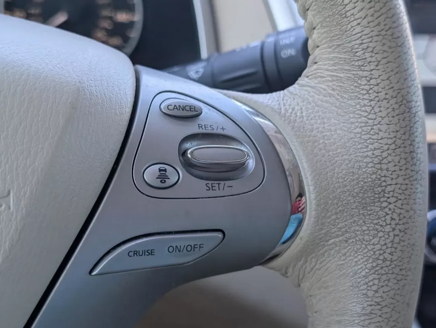 2016 /Beige Nissan Murano Platinum (5N1AZ2MG4GN) with an Other engine, located at 3959 U.S. 80 W, Phenix City, AL, 36870, (334) 297-4885, 32.469296, -85.135185 - Elevate your driving experience with the 2016 Nissan Murano Platinum, now available at Gils Auto in Phenix City, AL. Imagine cruising down the scenic U.S. 80 W, your family comfortably settled in the spacious interior of this stylish SUV, complete with luxurious beige leather-appointed seats and a p - Photo#21