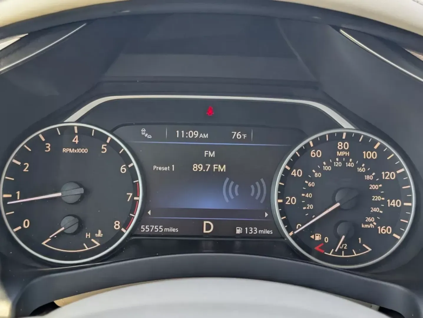 2016 /Beige Nissan Murano Platinum (5N1AZ2MG4GN) with an Other engine, located at 3959 U.S. 80 W, Phenix City, AL, 36870, (334) 297-4885, 32.469296, -85.135185 - Elevate your driving experience with the 2016 Nissan Murano Platinum, now available at Gils Auto in Phenix City, AL. Imagine cruising down the scenic U.S. 80 W, your family comfortably settled in the spacious interior of this stylish SUV, complete with luxurious beige leather-appointed seats and a p - Photo#22