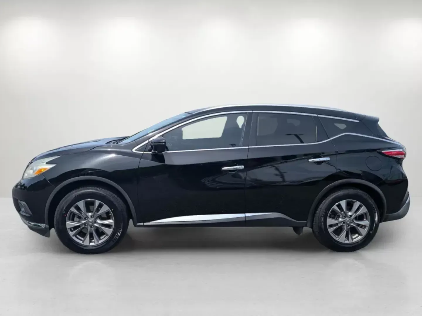 2016 /Black Nissan Murano SL (5N1AZ2MH8GN) with an Regular Unleaded V-6 3.5 L/213 engine, 1-Speed CVT w/OD transmission, located at 804 22nd Ave, Phenix City, AL, 36870, (334) 297-1860, 32.484749, -85.024475 - **Discover Your Next Adventure with the 2016 Nissan Murano SL AWD at Gils Auto - Phenix City #2!** <br /> <br /> Are you seeking a perfect blend of style, comfort, and versatility for your daily routines or weekend getaways? Look no further than this stunning 2016 Nissan Murano SL AWD! With its slee - Photo#7