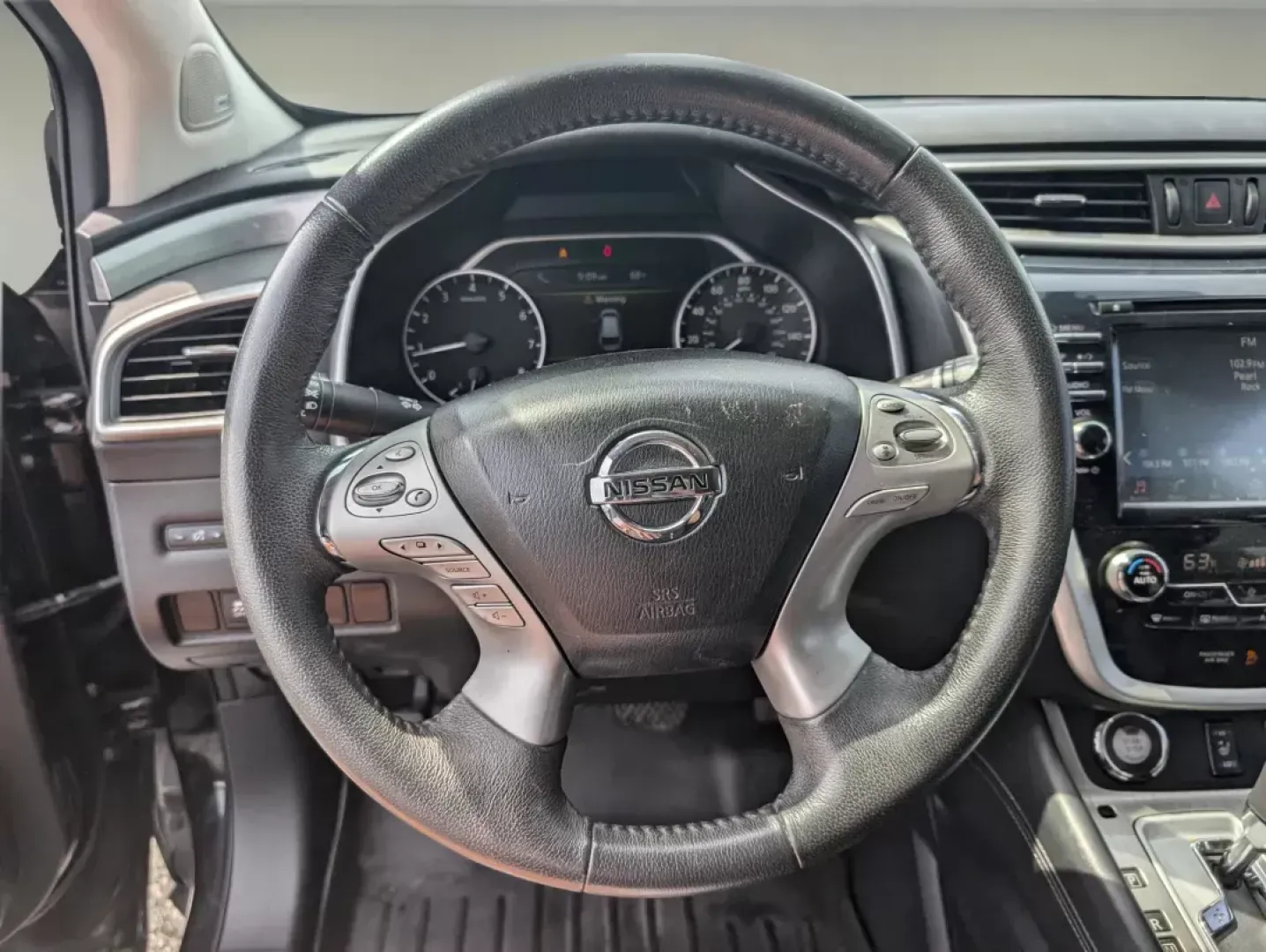 2016 /Black Nissan Murano SL (5N1AZ2MH8GN) with an Regular Unleaded V-6 3.5 L/213 engine, 1-Speed CVT w/OD transmission, located at 804 22nd Ave, Phenix City, AL, 36870, (334) 297-1860, 32.484749, -85.024475 - **Discover Your Next Adventure with the 2016 Nissan Murano SL AWD at Gils Auto - Phenix City #2!** <br /> <br /> Are you seeking a perfect blend of style, comfort, and versatility for your daily routines or weekend getaways? Look no further than this stunning 2016 Nissan Murano SL AWD! With its slee - Photo#14
