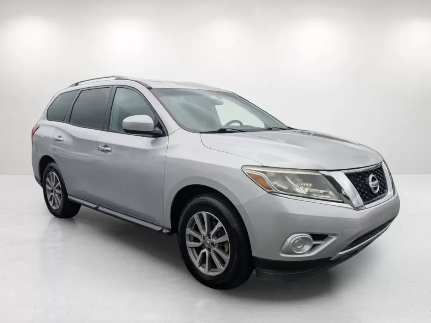 2016 Nissan Pathfinder S (5N1AR2MN0GC) with an Other engine, located at 5115 14th Ave., Columbus, GA, 31904, (706) 323-0345, 32.511494, -84.971046 - **Discover an Adventure with the 2016 Nissan Pathfinder S The Ideal Family SUV!**<br /> <br /> Are you searching for a reliable and spacious SUV that can seamlessly accommodate your family's lifestyle? Look no further than the 2016 Nissan Pathfinder S, now available at Gils Auto in Phenix City, AL. - Photo#2