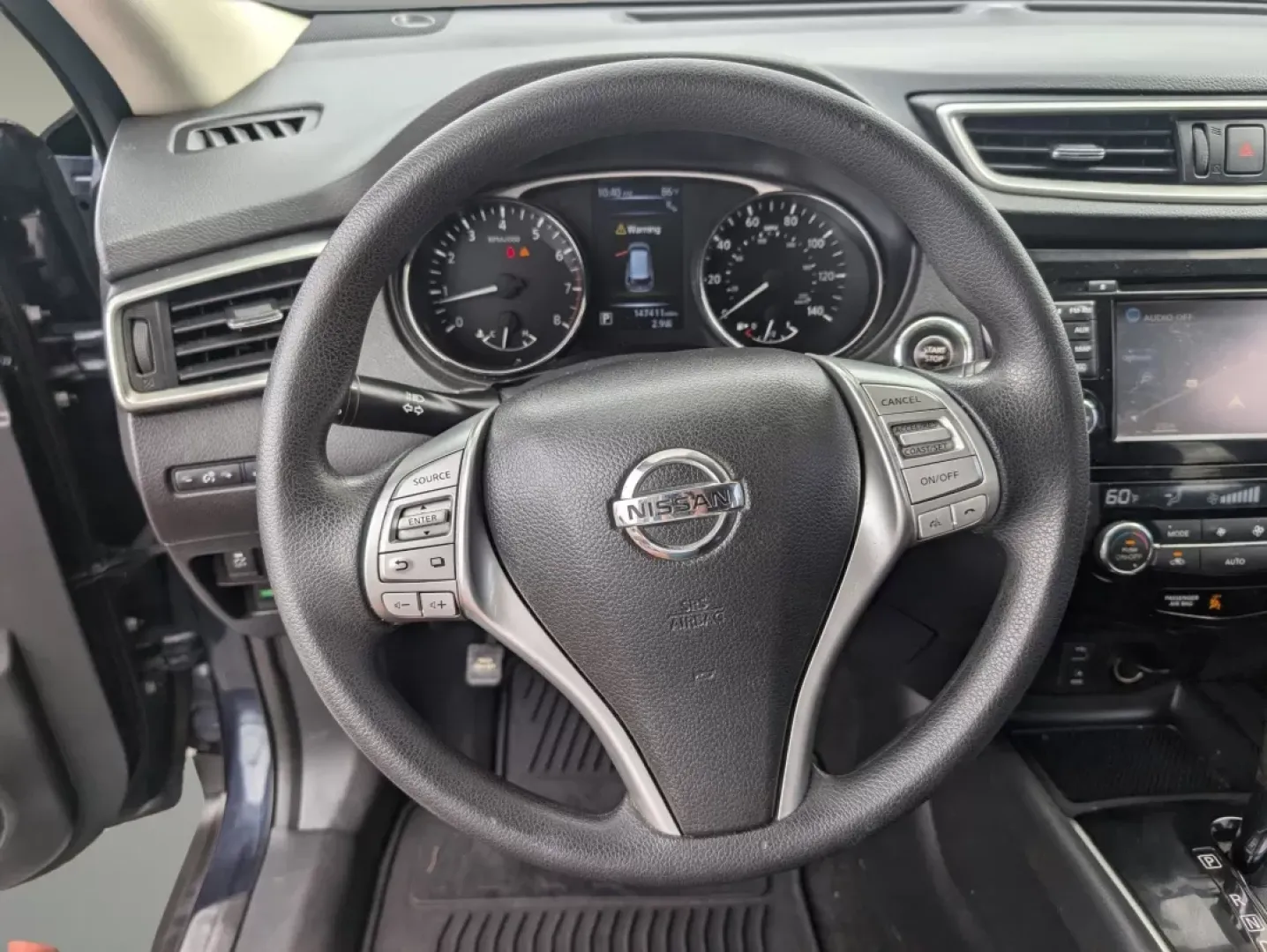2016 /Charcoal Nissan Rogue SV (5N1AT2MT7GC) with an Other engine, located at 804 22nd Ave, Phenix City, AL, 36870, (334) 297-1860, 32.484749, -85.024475 - Discover the perfect blend of style, comfort, and functionality with this stunning 2016 Nissan Rogue SV, available now at Gils Auto in Phenix City, AL. Whether you're navigating busy city streets or embarking on a weekend adventure, this spacious SUV is designed to fit your lifestyle seamlessly. Wit - Photo#15