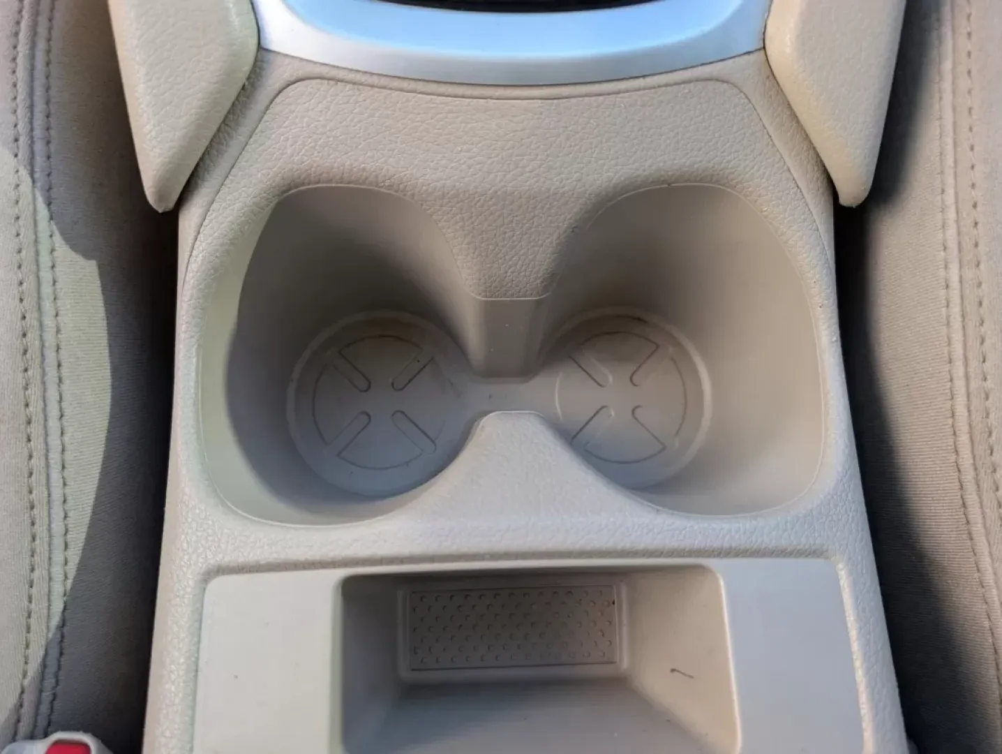 2016 /Almond Nissan Rogue SV (5N1AT2MT5GC) with an Other engine, located at 521 Old Farm Lane Rd, Prattville, AL, 36066, (334) 325-1505, 32.482460, -86.416367 - Discover the ultimate blend of comfort, style, and reliability with this **2016 Nissan Rogue SV**, an ideal choice for families, daily commuters, or anyone seeking adventure on the go. This versatile SUV, available at **Gils Auto**, located at **3959 U.S. 80 W, Phenix City, AL 36870**, is designed t - Photo#12